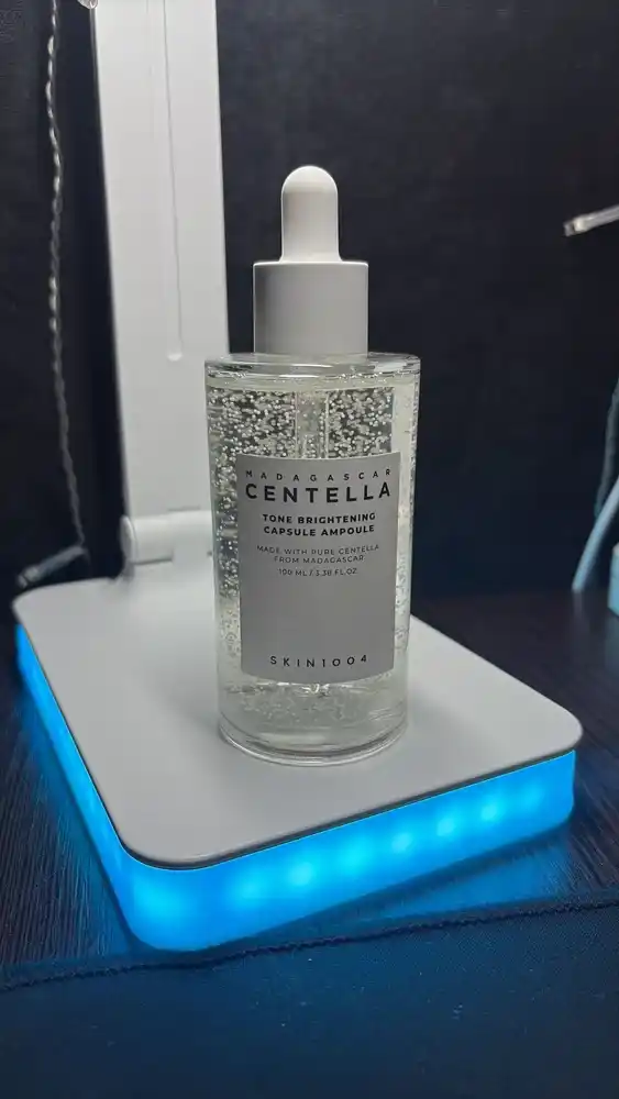 Yuz uchun Skin1004 yorituvchi zardobi, Madagascar Centella Brightening Ampoule, 50-100 ml