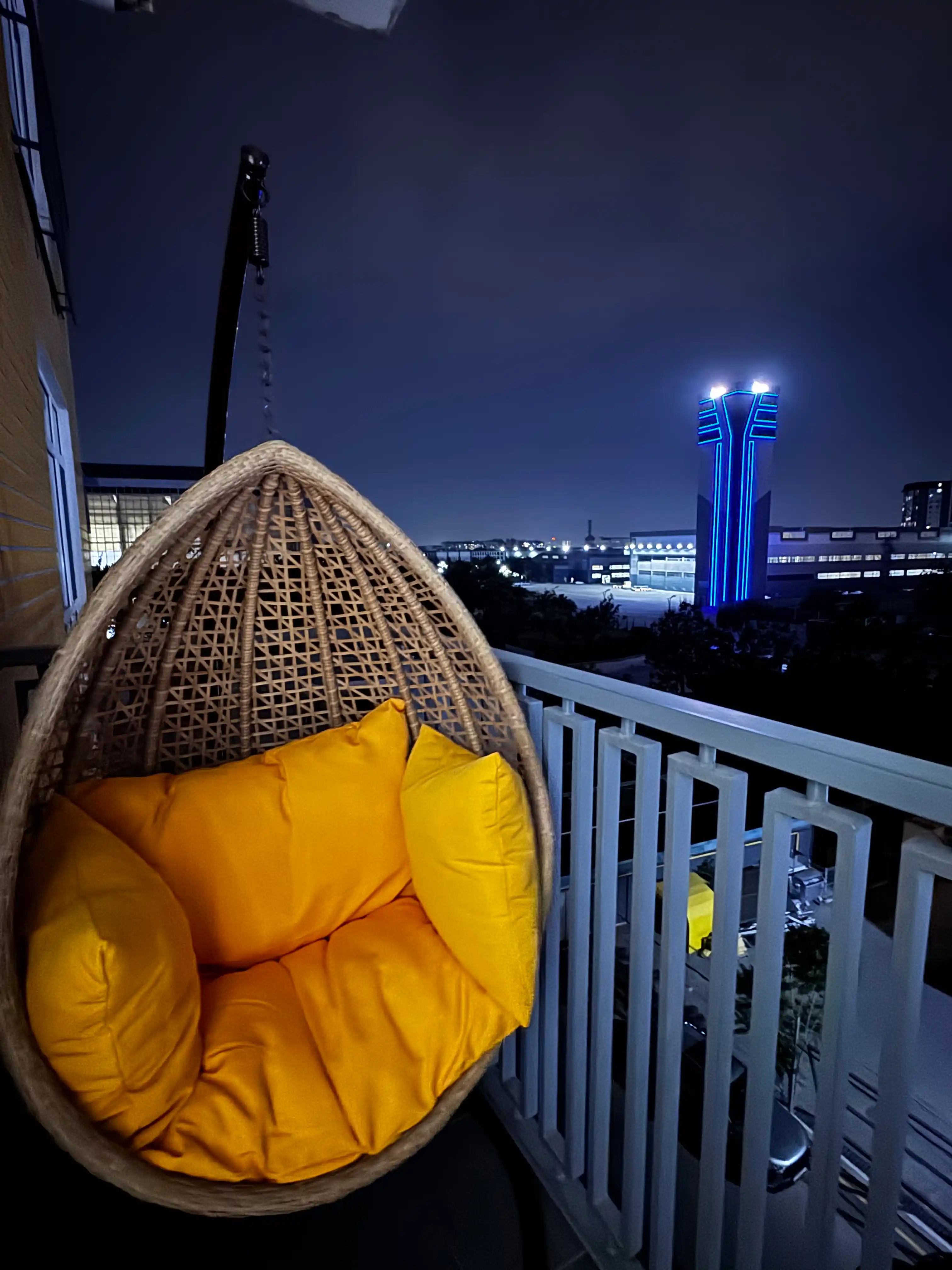 Osmali kreslo arg‘imchoq AIKO Tulpan 3, yostiqli kokon, uy, dacha, bog‘ va balkon uchun