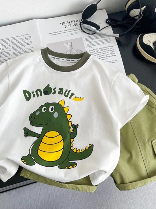 Dvoyka o'g'il bolalar uchun, futbolka va shortik
