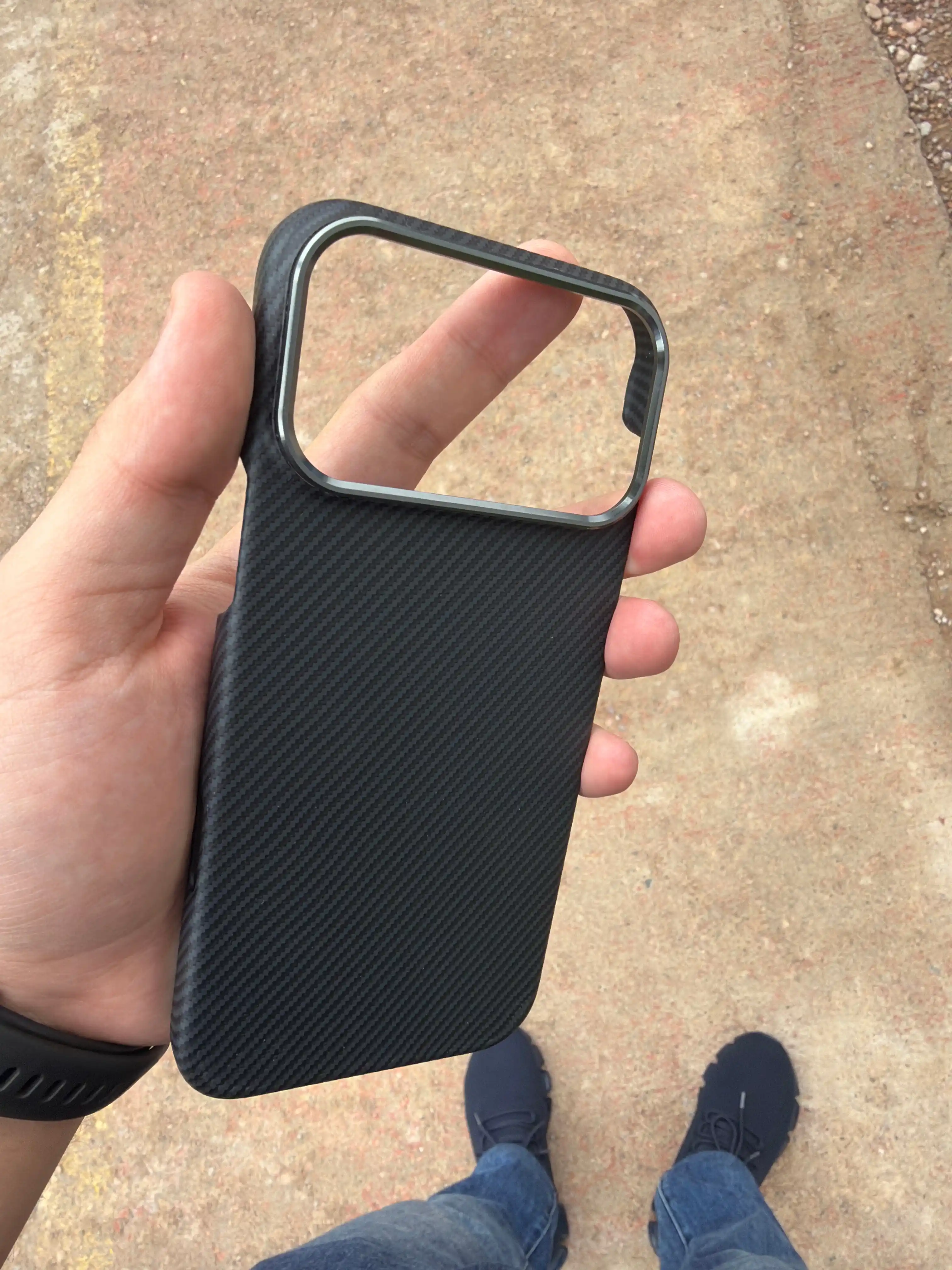 Тонкий карбоновый чехол-бампер для iPhone 17 Pro / Pro Max / Air