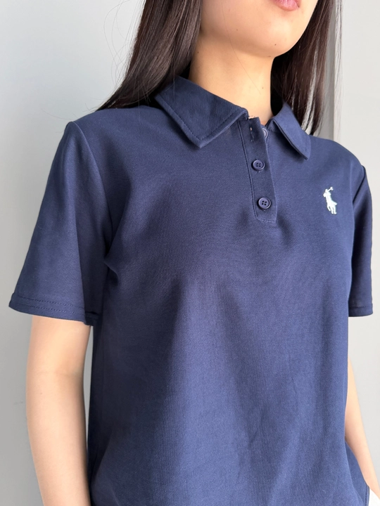 Qisqa yengli ayollar polo futbolkasi