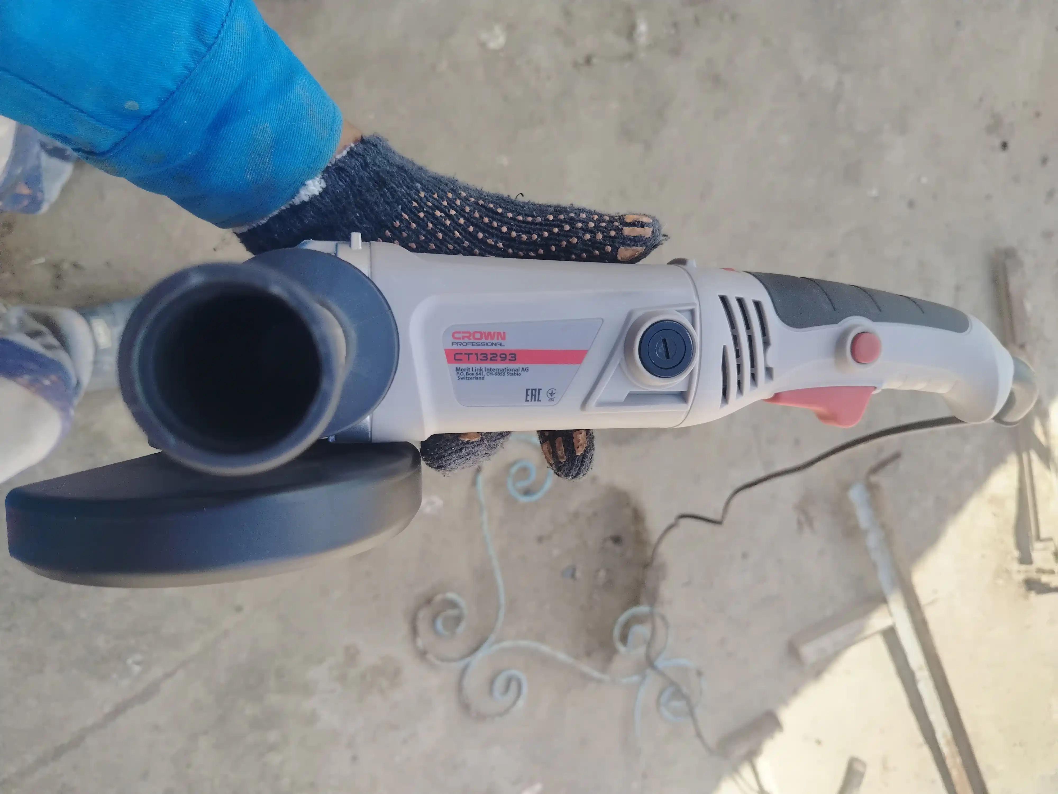 Болгарка CROWN CT13293 125/860W