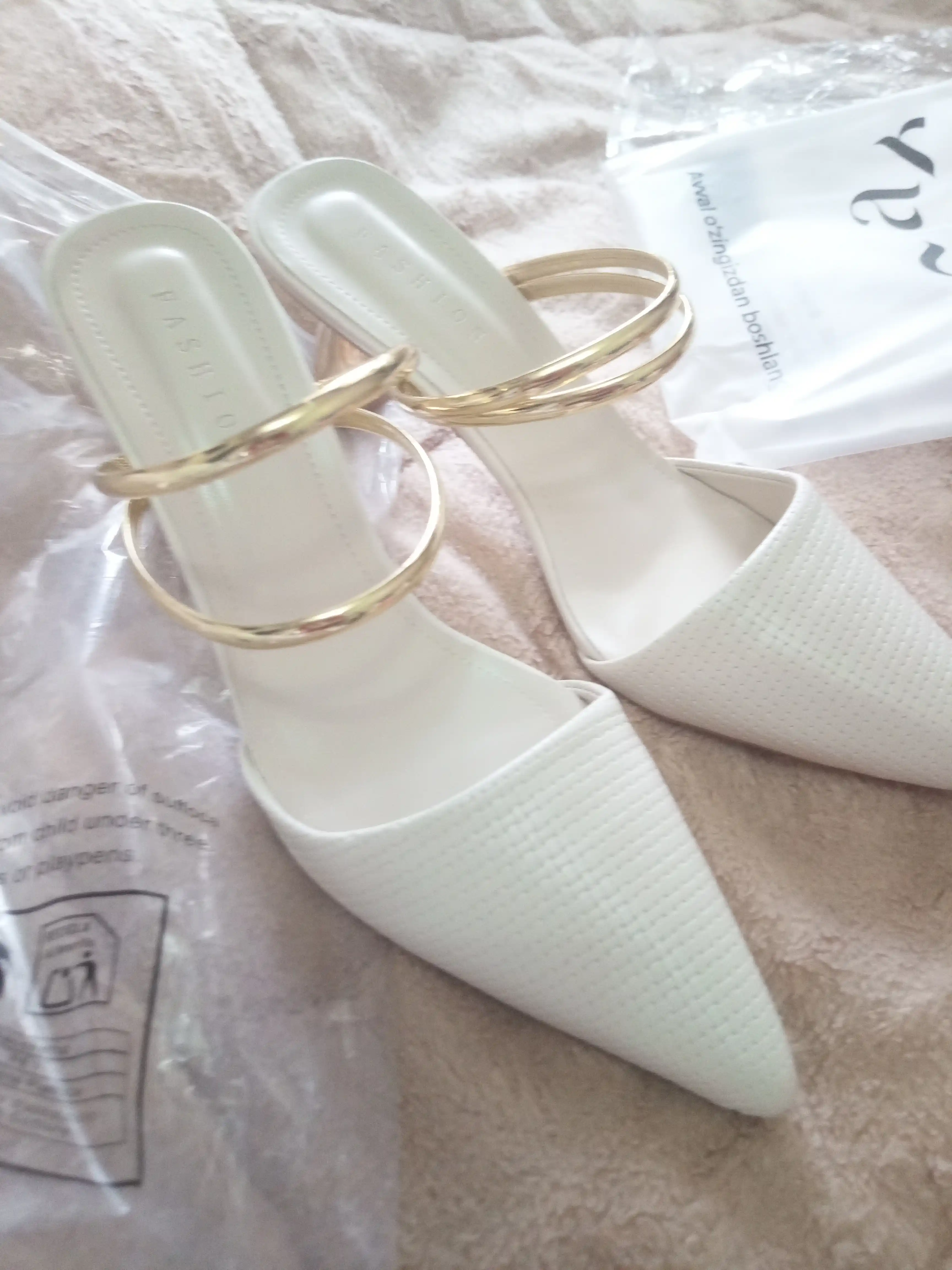 Ayollar oyoq kiyimi, ayollar yozgi oyoq kiyimi, ayollar shippaklari, ayollar sandallari (36–40 o‘lchamlar)