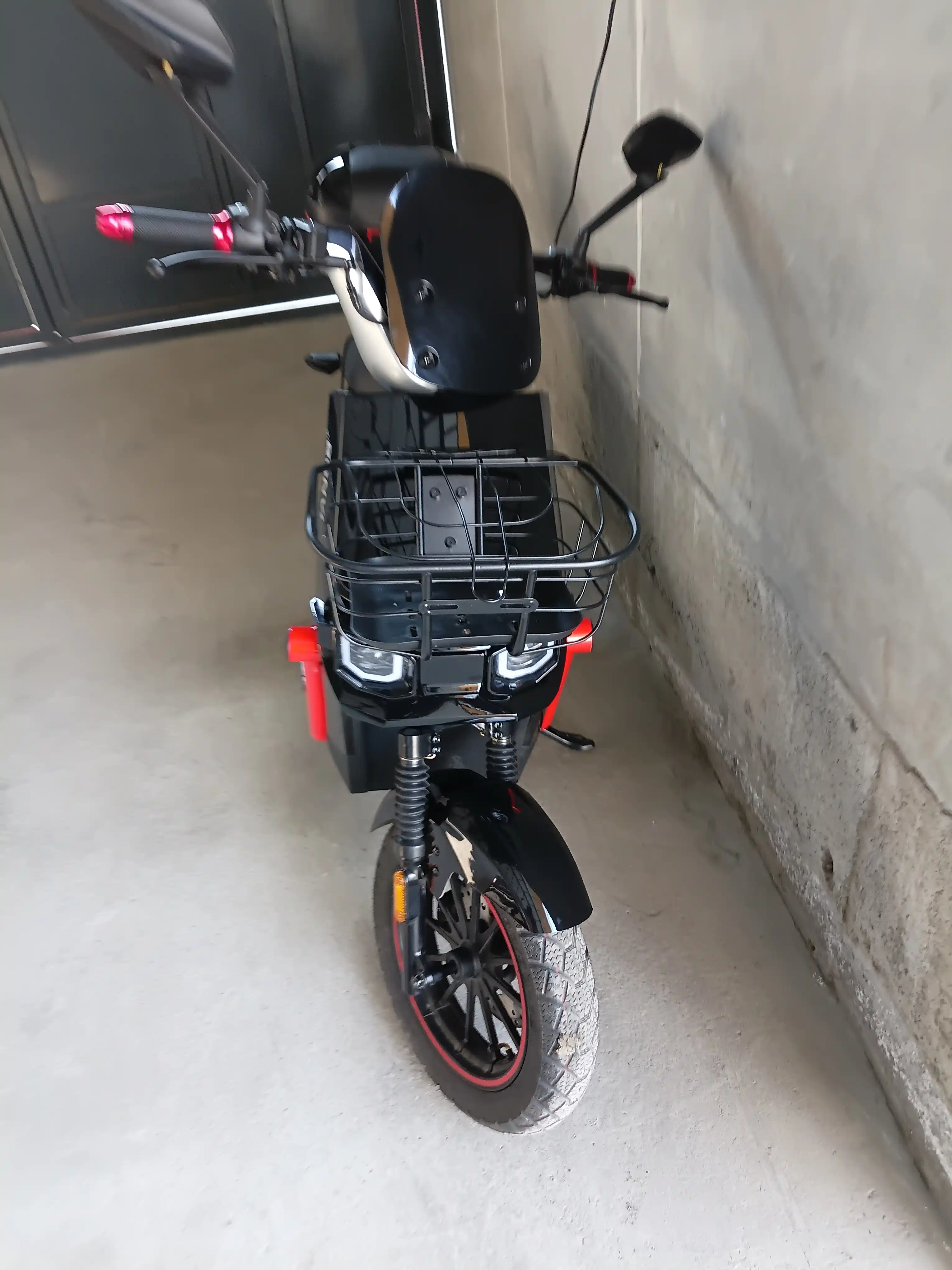 Электроскутер Bonvi, модель-8190 Дуга, ID:12161