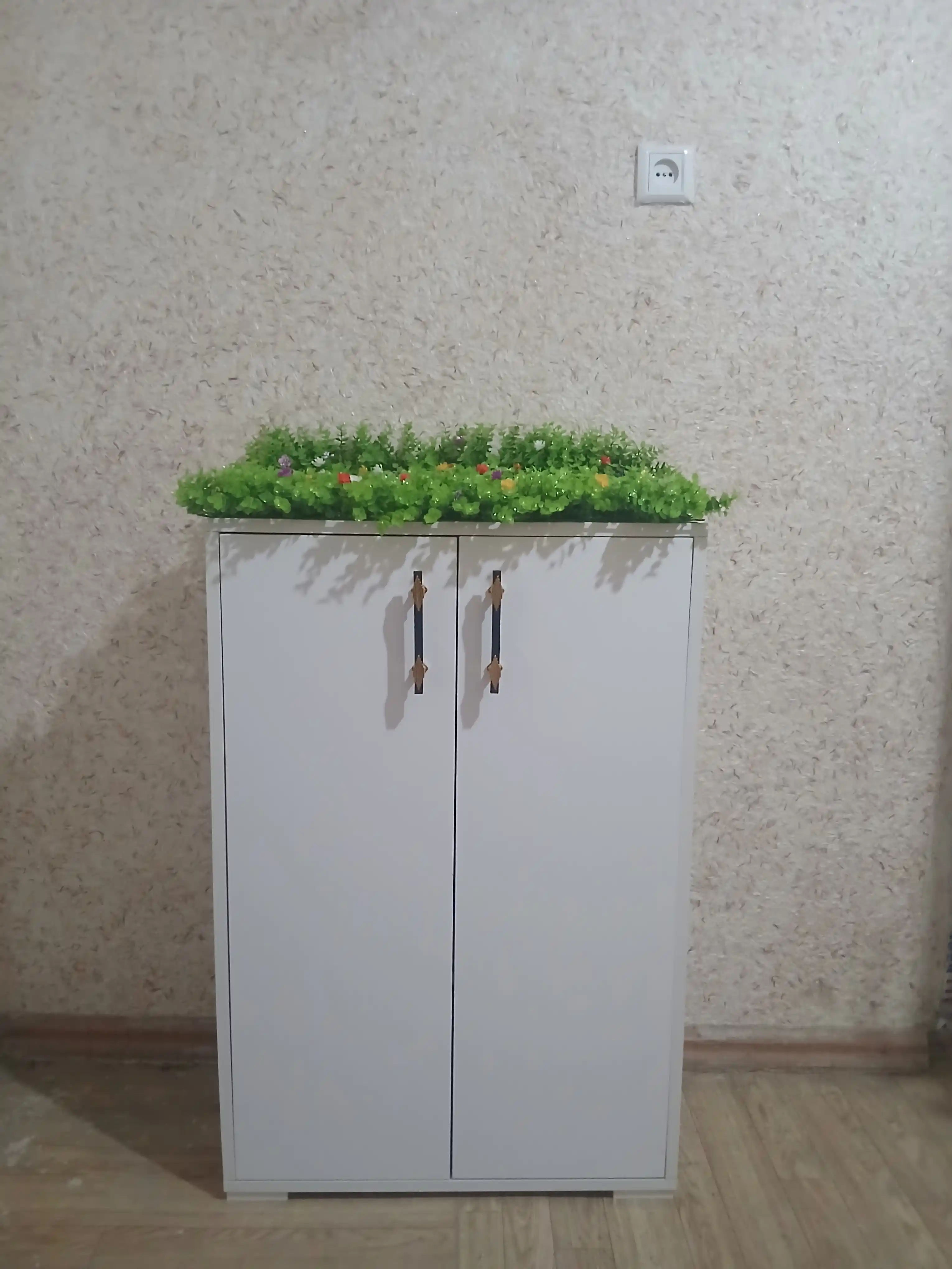 Universal tumba, yig'ilgan, 90 * 60 * 30 sm