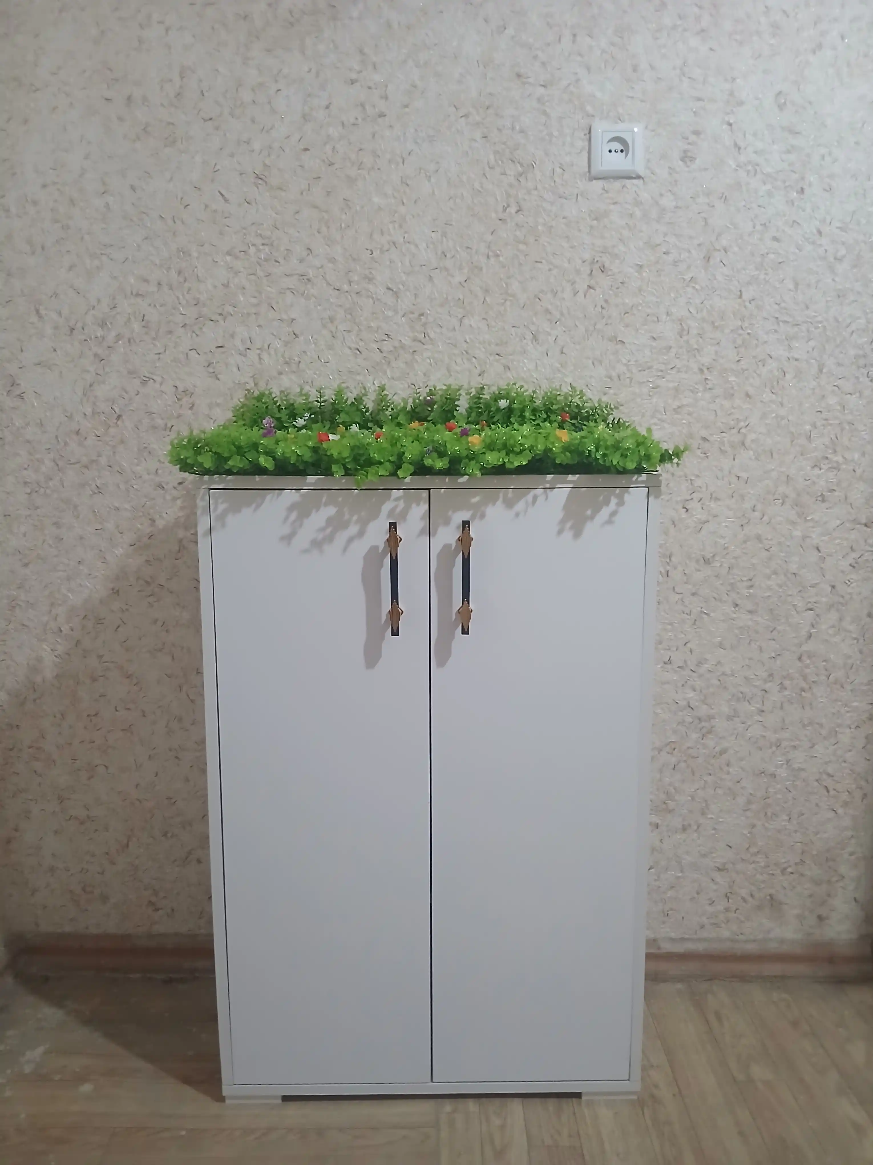 Universal tumba, yig'ilgan, 90 * 60 * 30 sm