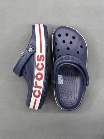 Тапочки Crocs 36-44, легкие и удобные сандалии clog, Made in Vietnam — ABUS-CROCSKOTTAKICHIK235-ТЕМНСИН-43