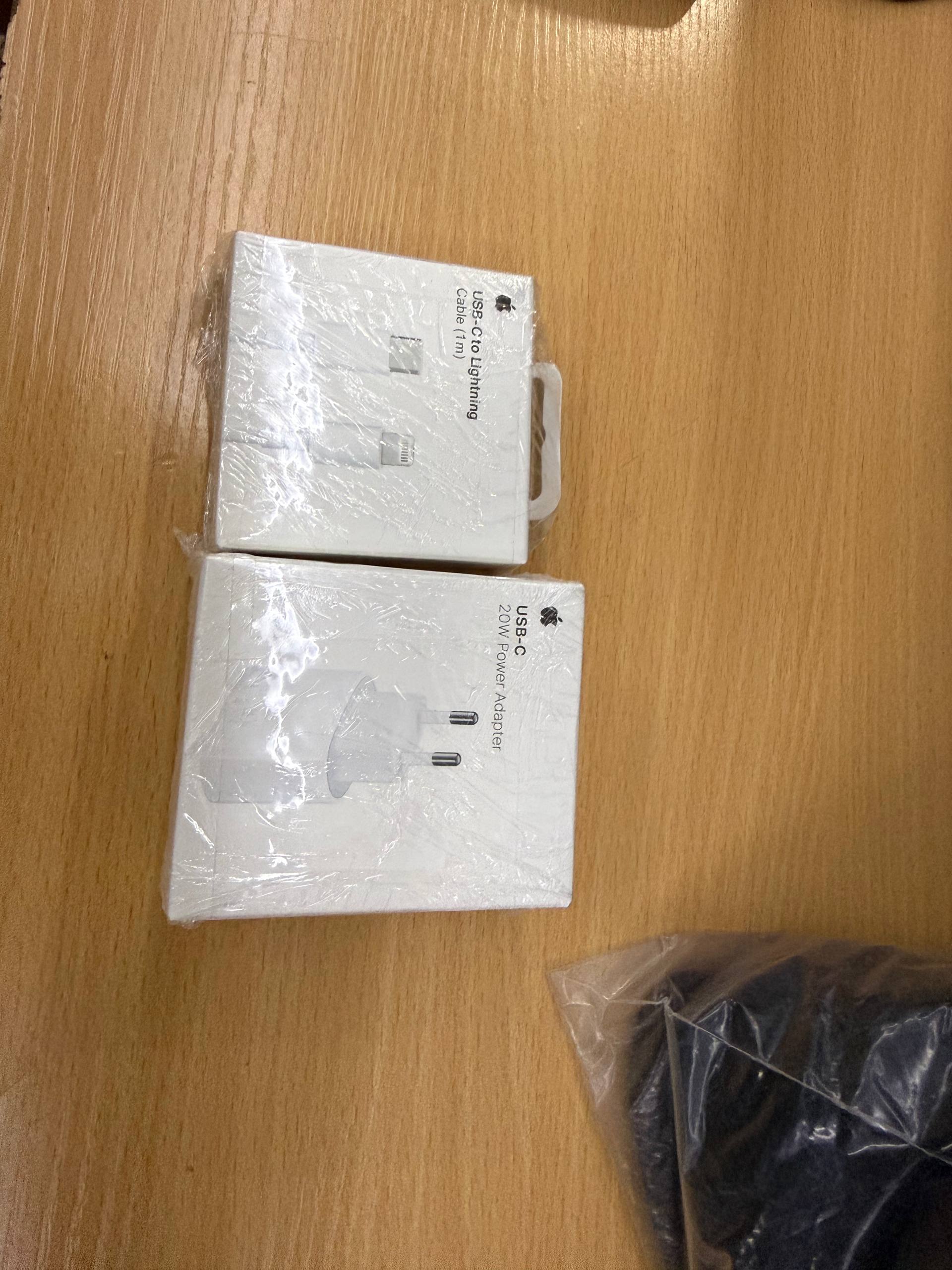 Адаптер USB-C 20W 35W быстрая зарядка для iPhone и iPad