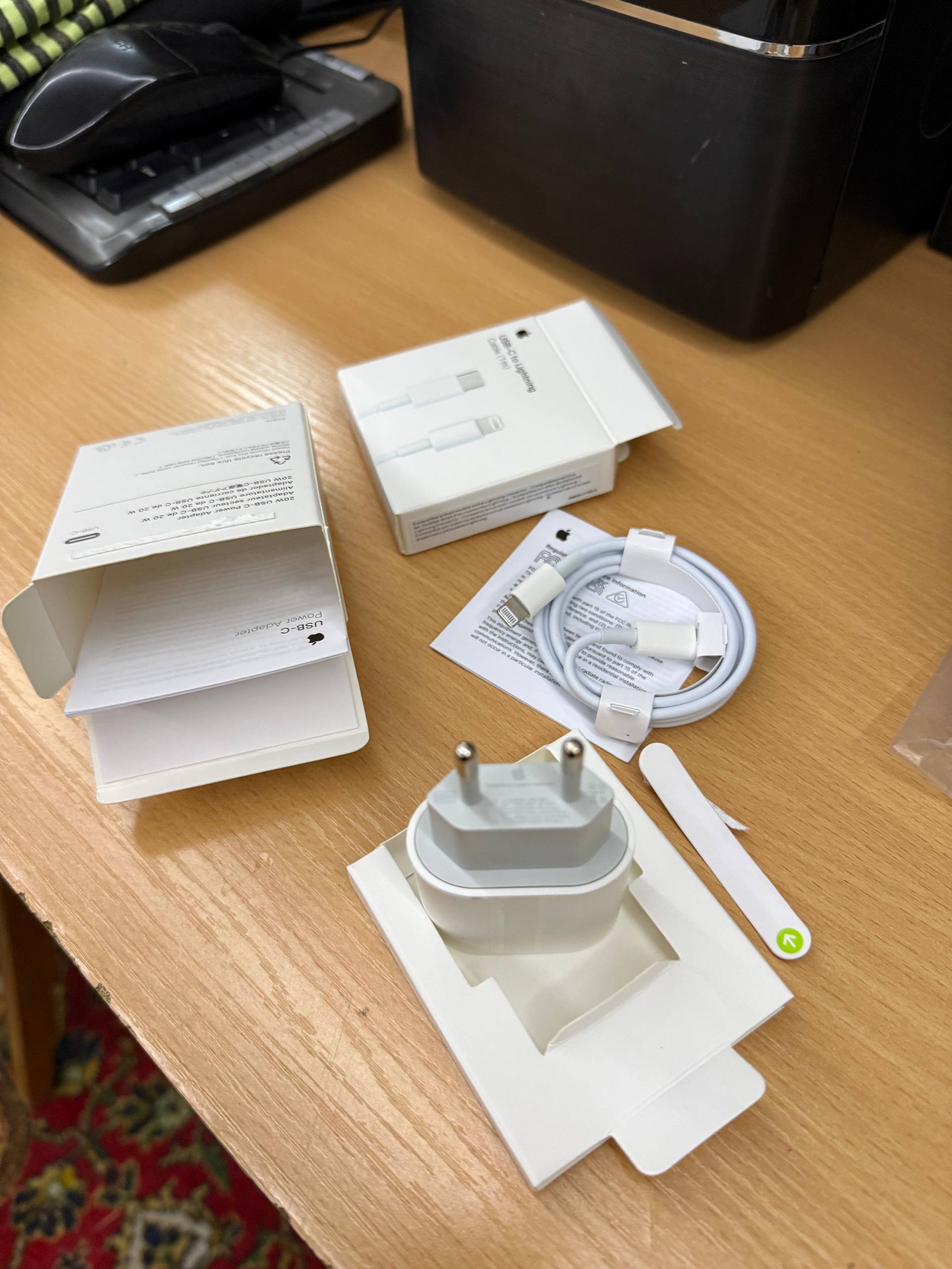 Адаптер USB-C 20W 35W быстрая зарядка для iPhone и iPad