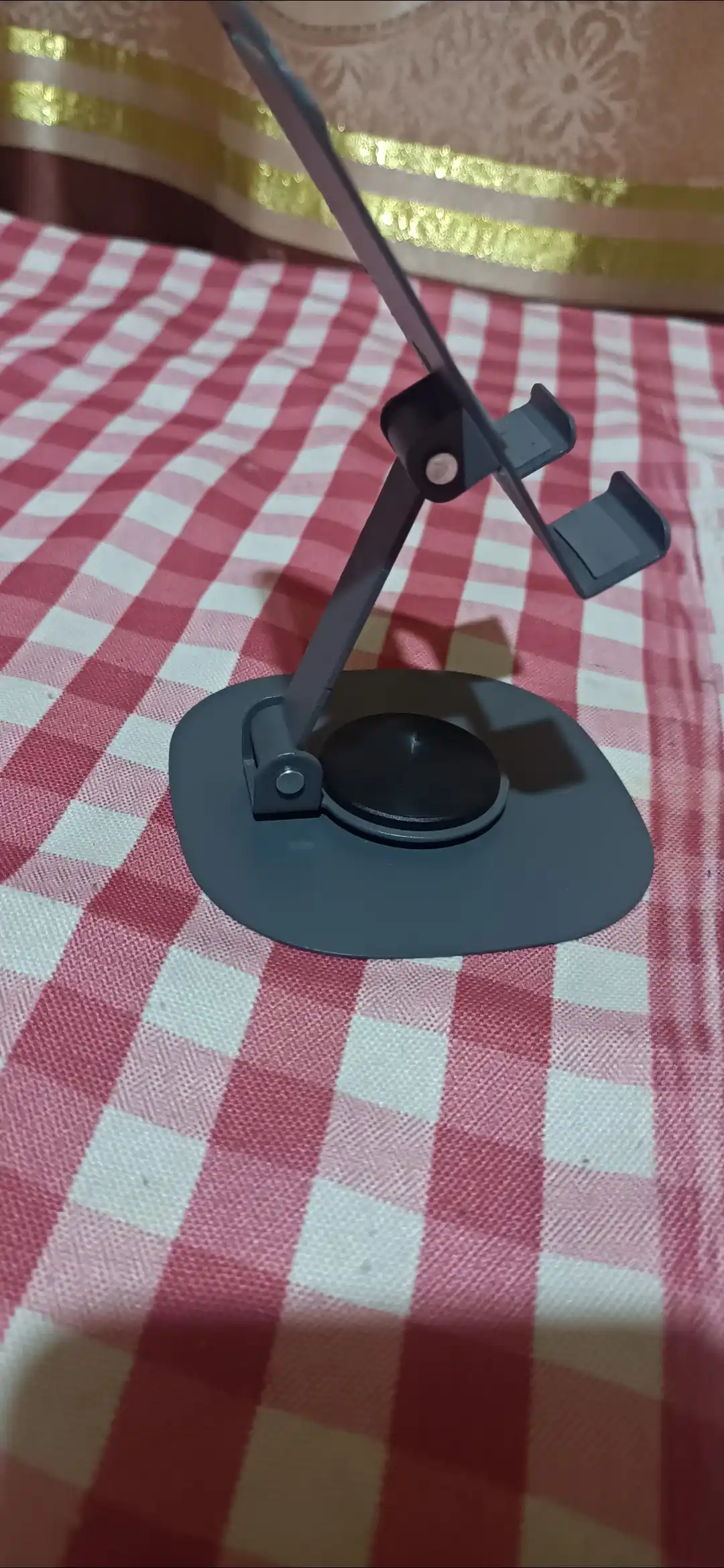 Telefon va planshet uchun 360° aylanuvchi mustahkam metall ushlagich