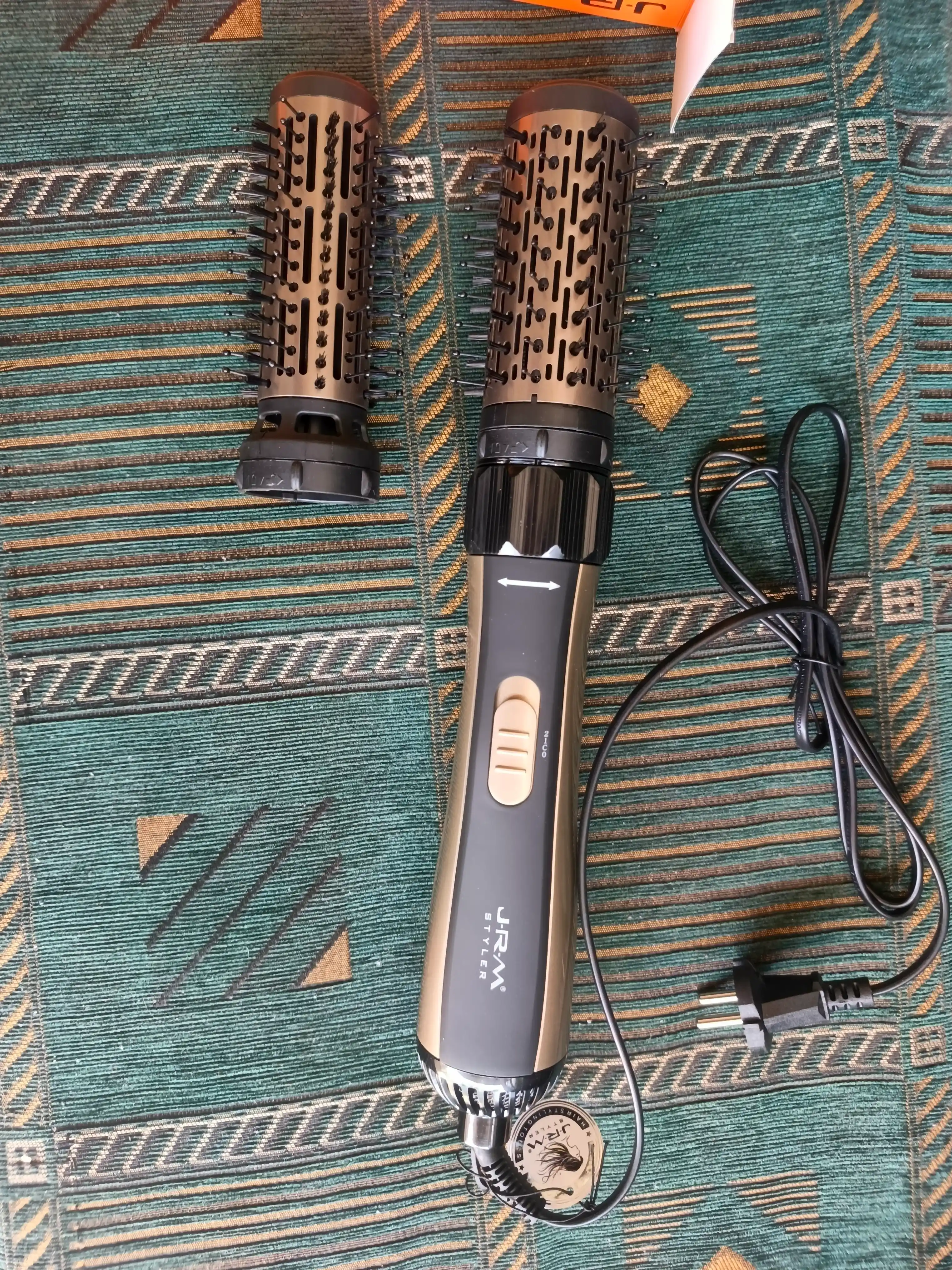 Soch quritish uchun taroq fen, tez soch turmaklash uchun JRM BRUSH, 3 tasi 1 da