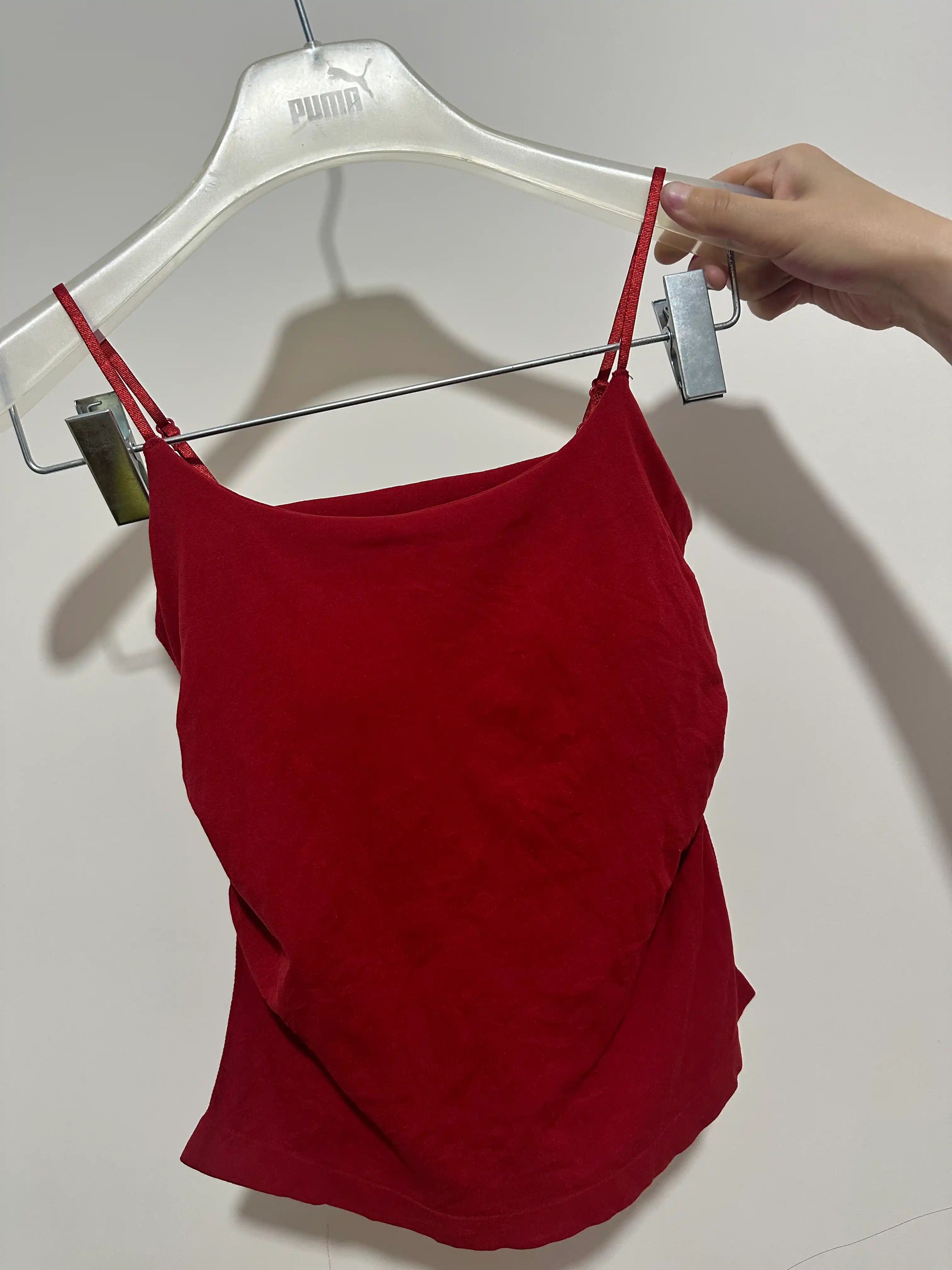 Ayollar uchun mayka top, astariga chashka tikilgan, universal o‘lchami 40-62 kg