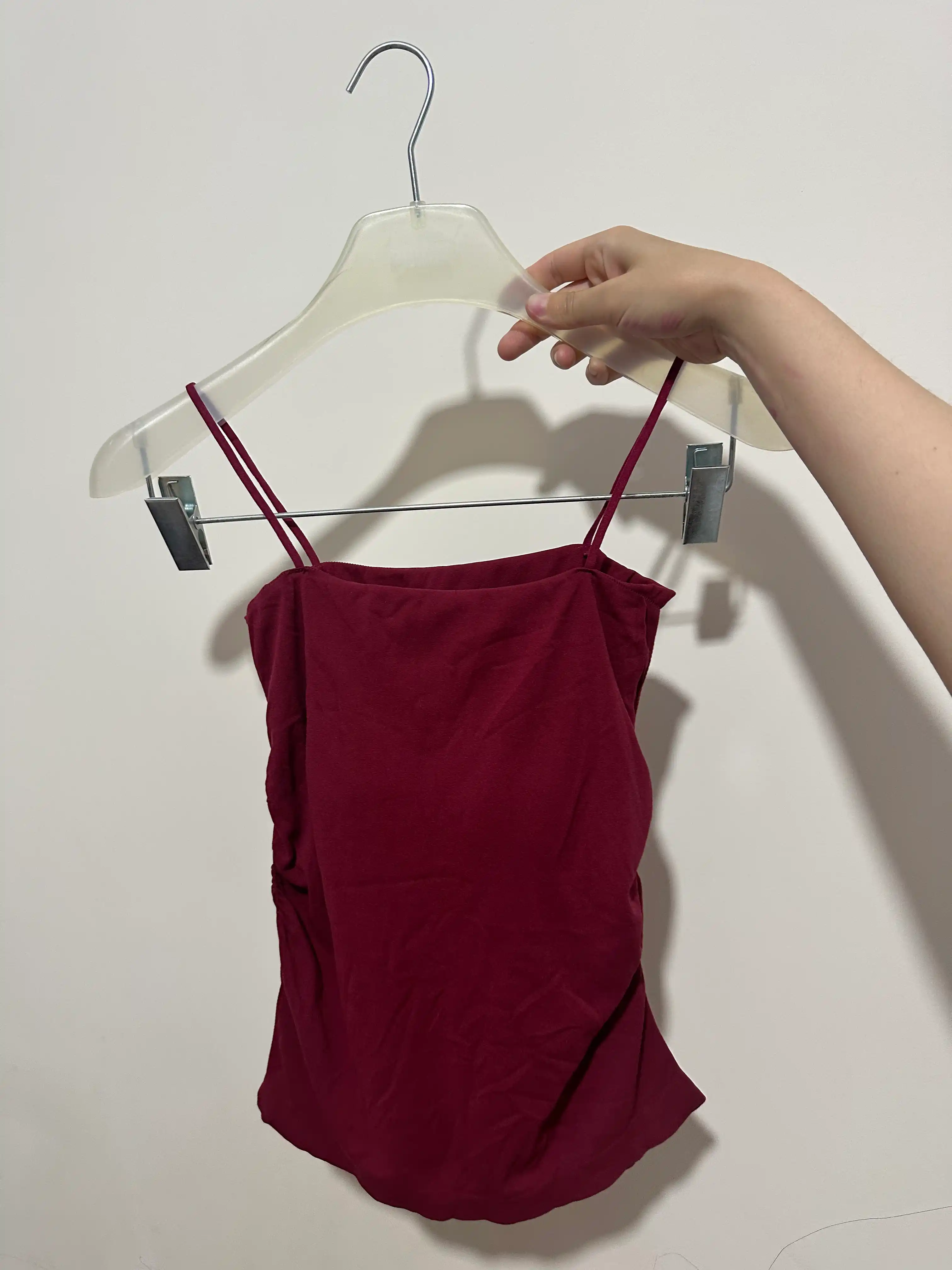 Ayollar uchun mayka top, astariga chashka tikilgan, universal o‘lchami 40-62 kg
