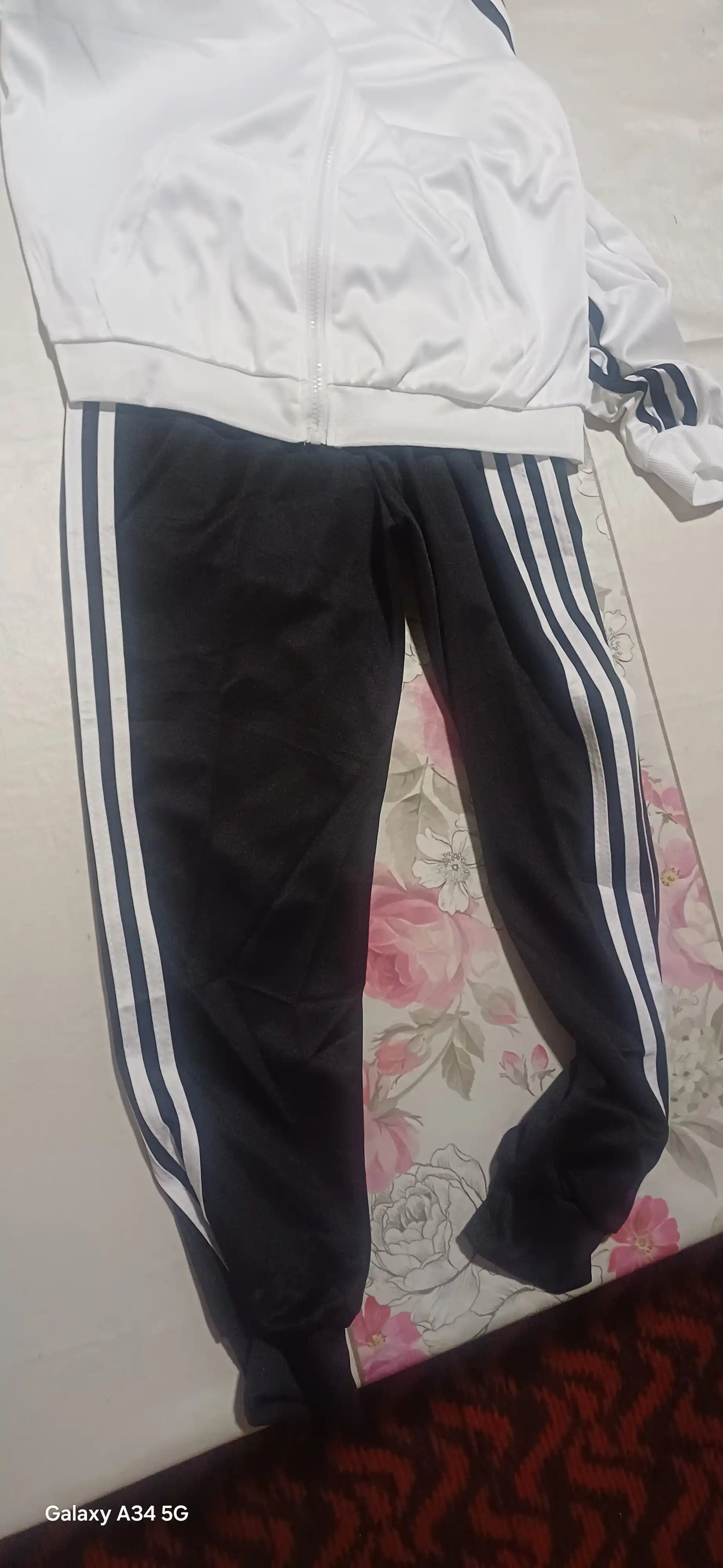 Sport to‘plami, erkaklar sport kiyimi, kuz, bahor va yoz uchun, chaqmoq chaqqanda