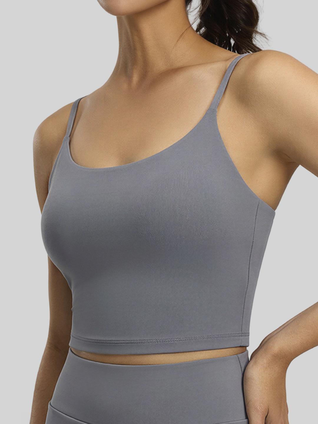 Topik, sport top, fitnes uchun chashkali sport topi, yoga, sport kiyimlari ayollar uchun
