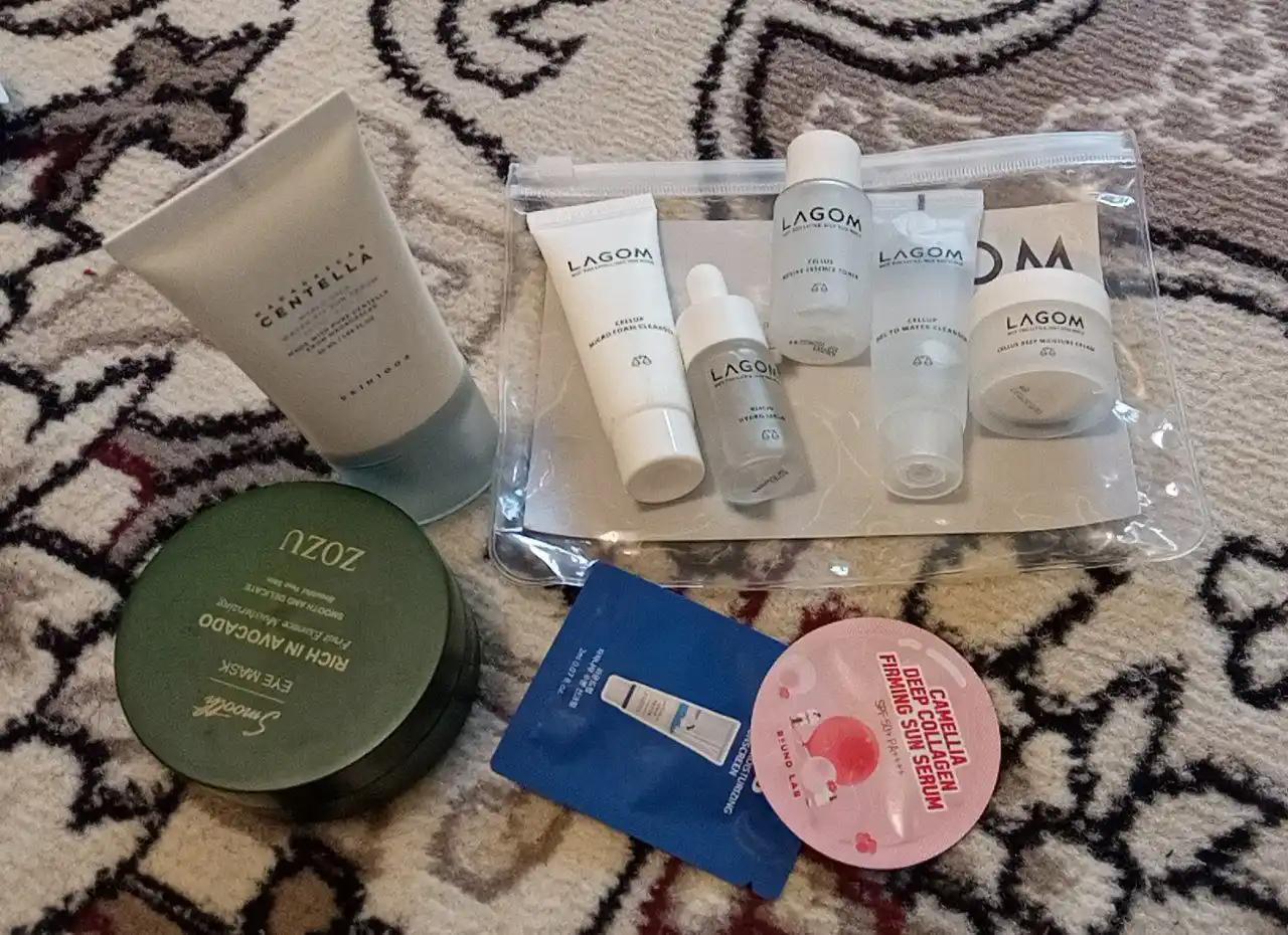 LAGOM TRAVEL KIT набор средств с косметичкой
