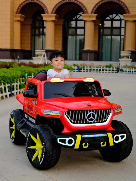 Katta o‘lchamli Mercedes-Benz bolalar elektromobili - 