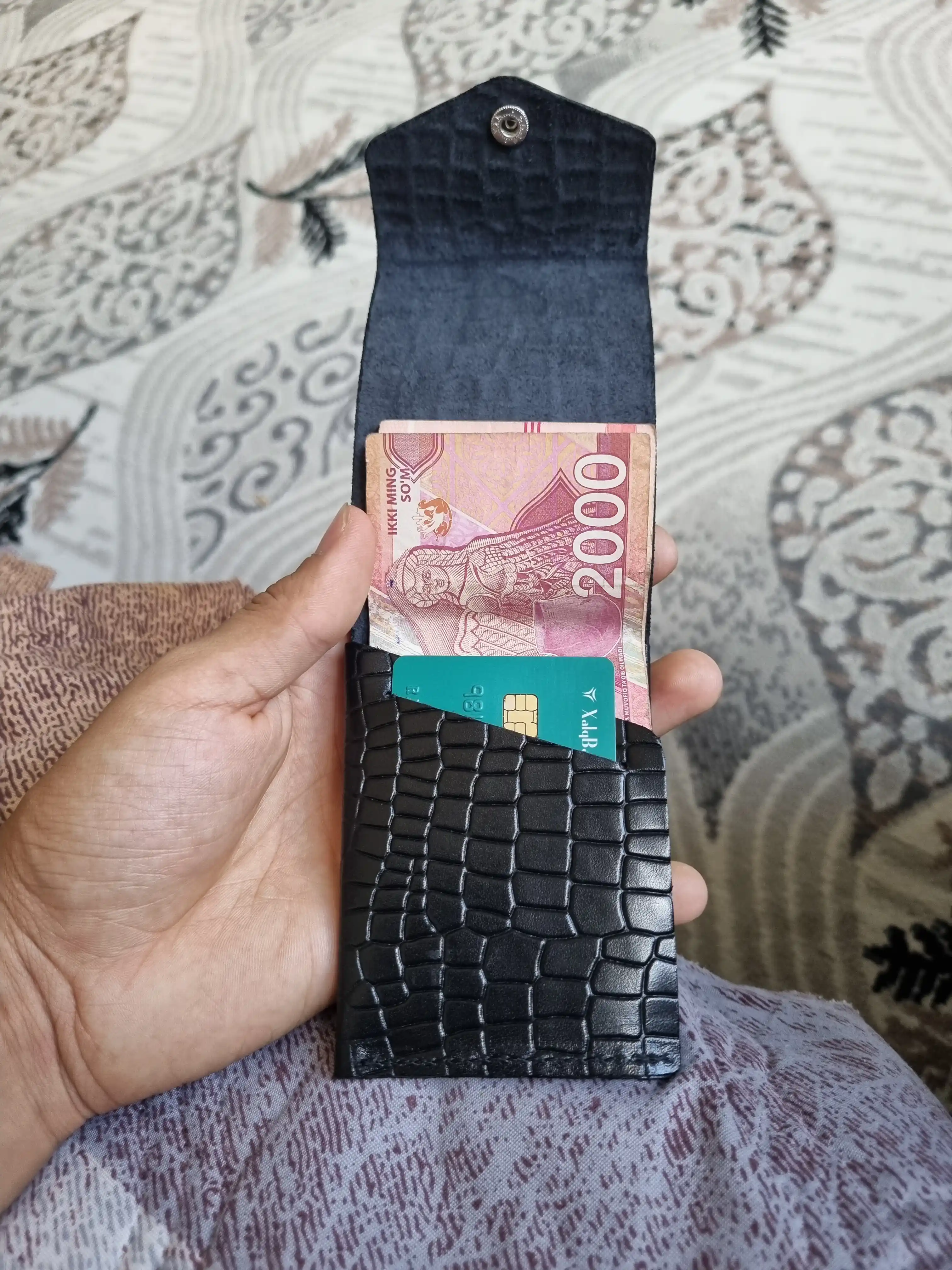Pul va kartalar uchun charm hamyon, minimalistik amerikacha hamyon