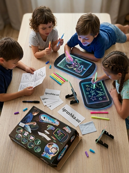 Yi Ma Toys Glow Drawing Board - 4 ta neon rangli chizish taxtasi, 3 tasi 1 da - 