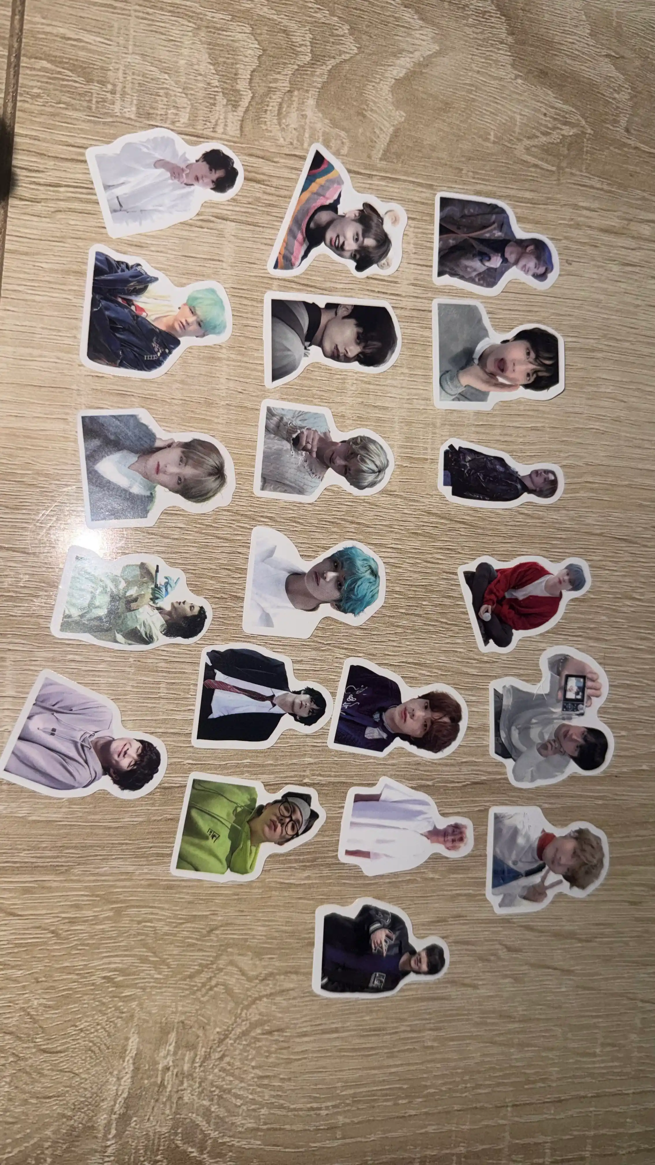 K-pop stikerlari to'plami BTS BlackPink,Lisa,Rose,Jenni,Jisoo,Jungkook