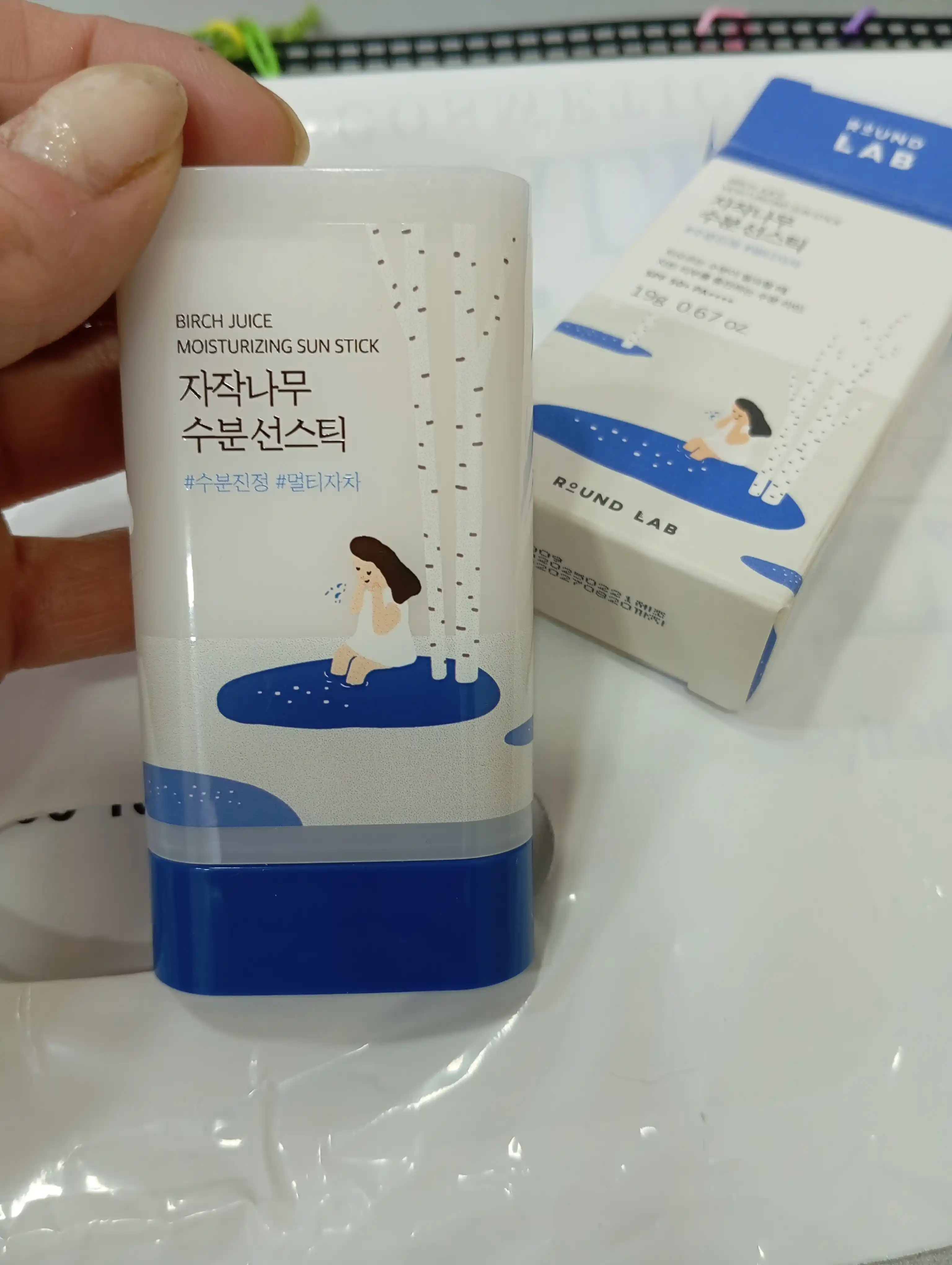Dumaloq lab qayin sharbati nemlendirici quyosh tayoqchasi SPF 50 + PA + +++
