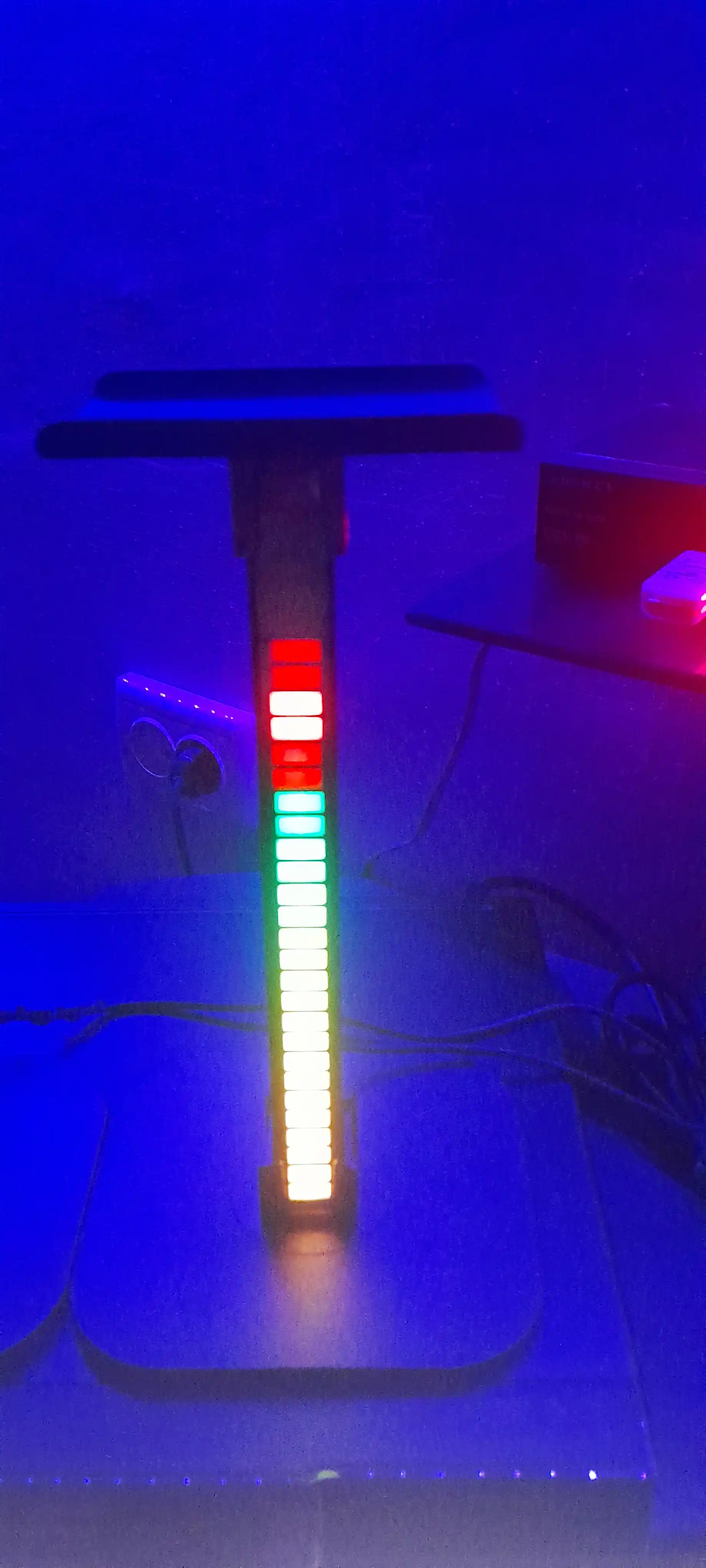 Подставка для игровых наушников с RGB подсветкой и USB портами, держатель