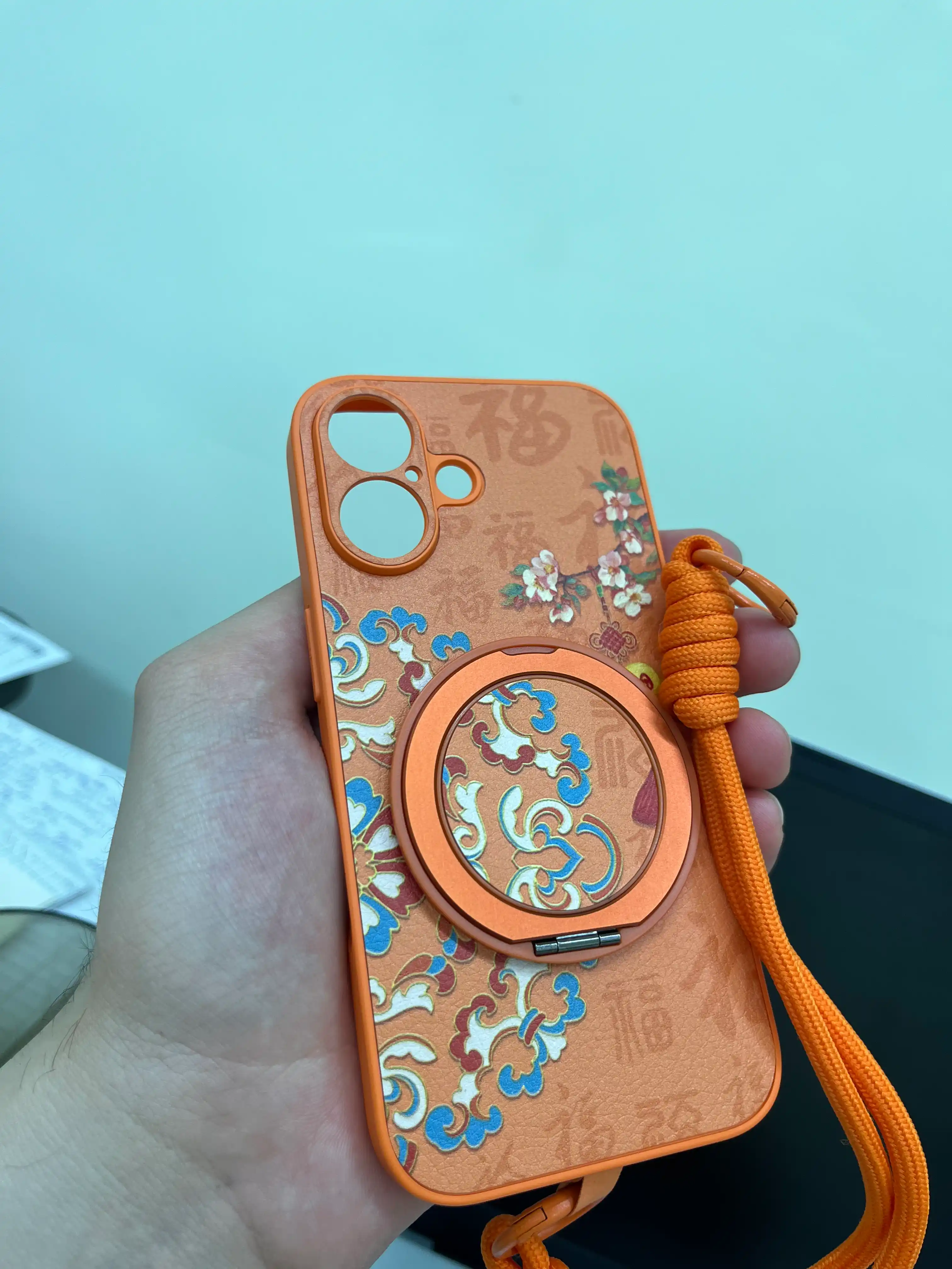 IPhone 15,16,17 pro/pro max air uchun chexol, MagSafe, 360° aylanuvchi Chexol va tasma