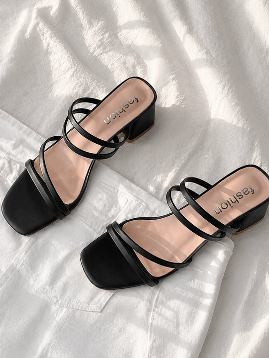 Ayollar uchun bosonojka yozgi, o‘rta poshna, kvadrat burun, minimalistik yozgi sandal - 