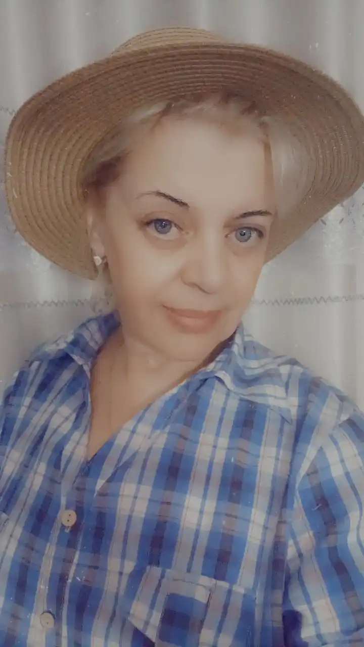 Ayollar shlyapasi, ayollar somonli kanotye shlyapasi, bahor-yozgi plyaj uchun qora lentali