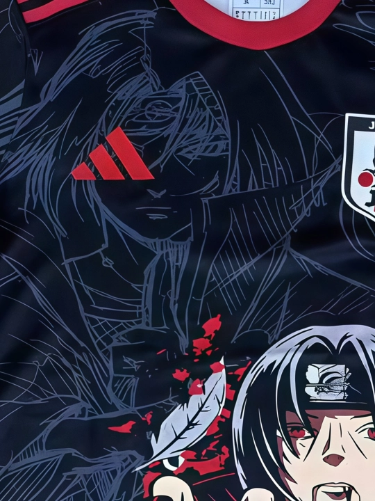 Yapon uslubidagi Itachi Uchiha anime dizaynli futbolka
