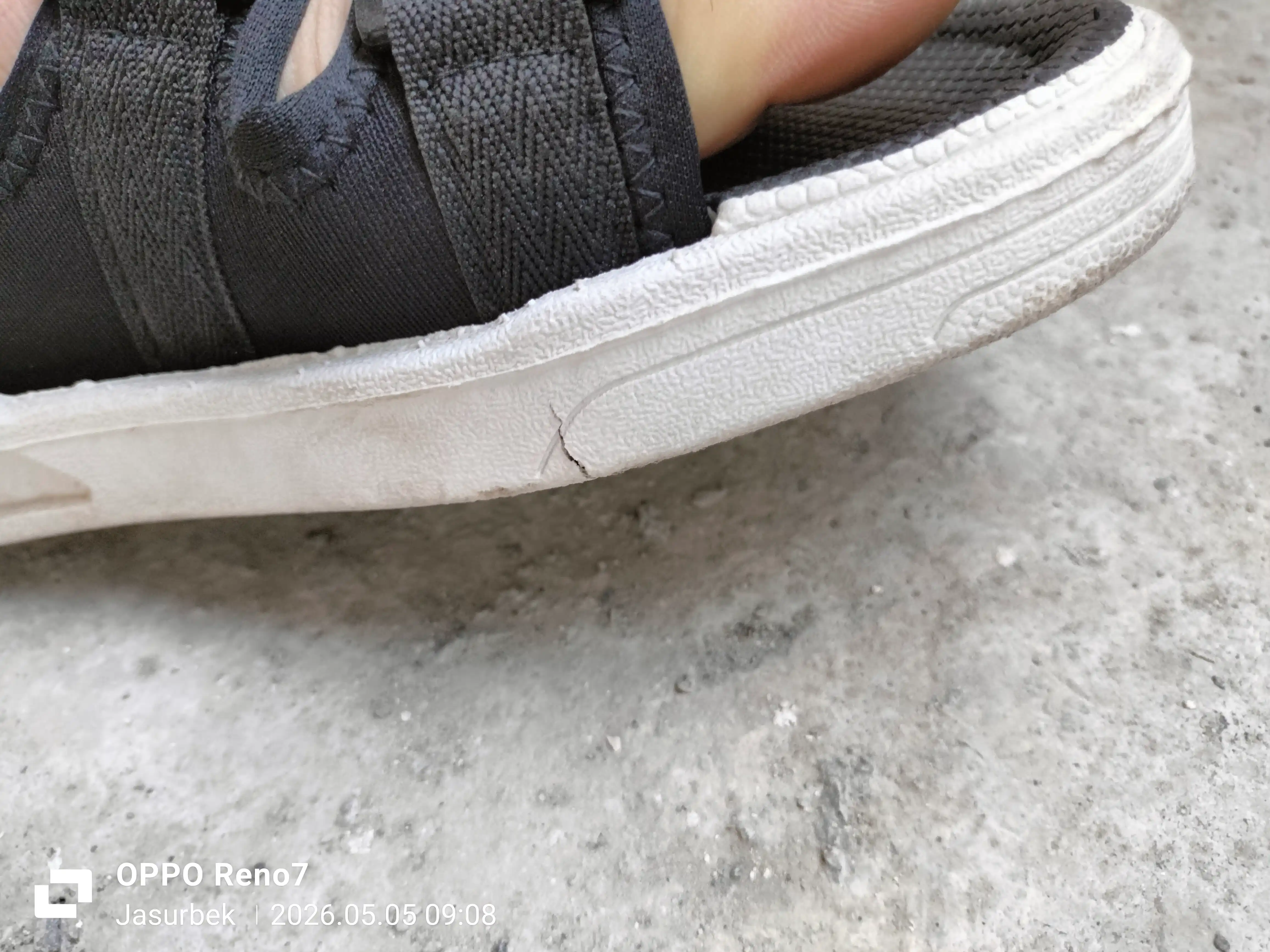 Erkaklar uchun sport sandal