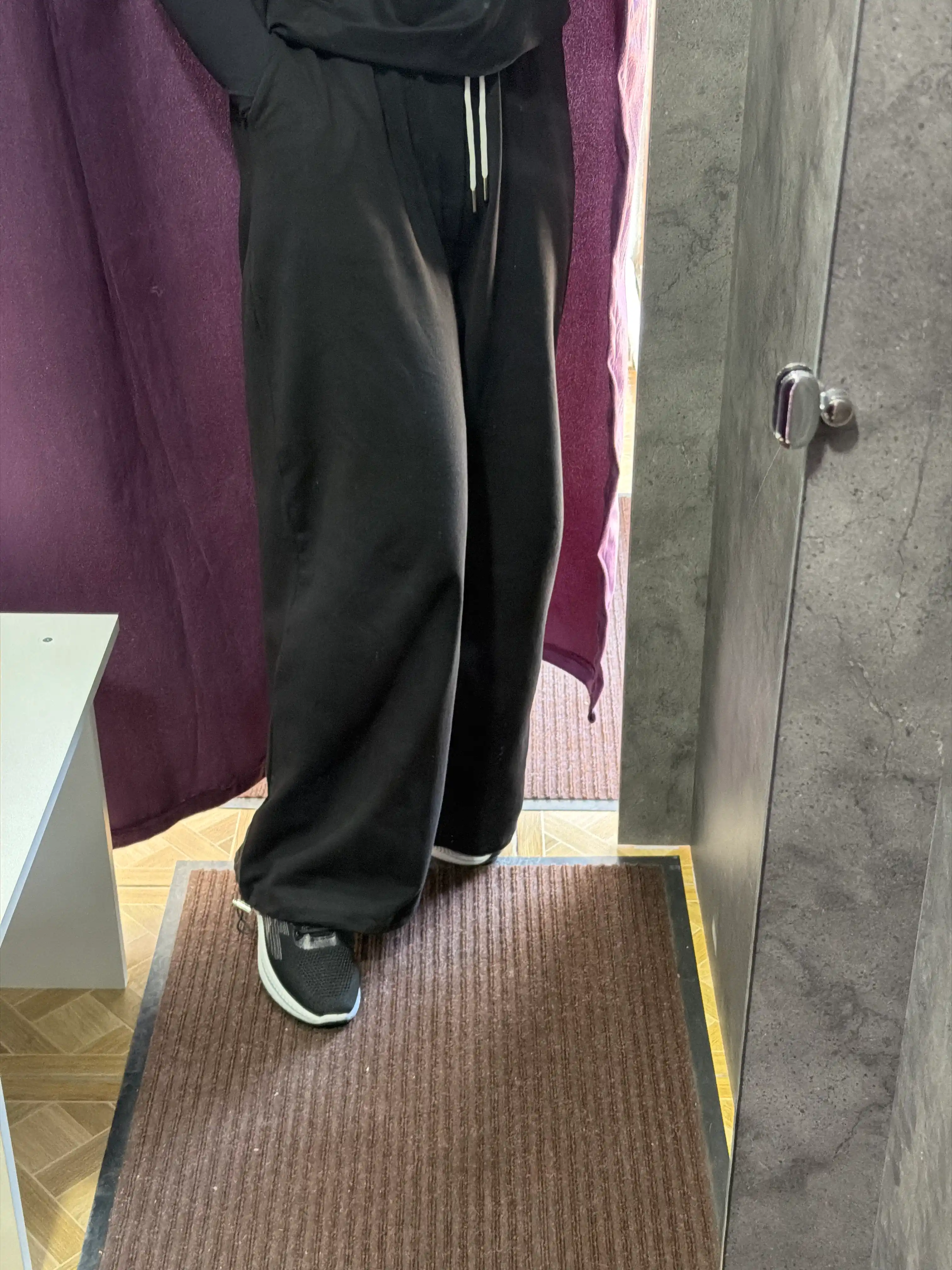 Qizlar va ayollar uchun kuz va qishgi sport uslubidagi trikotaj kiyimlar, 2 ta mato ipi