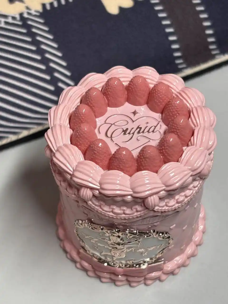 Flower Knows Strawberry Cupid бальзам для губ торт увлажнение уход подарок