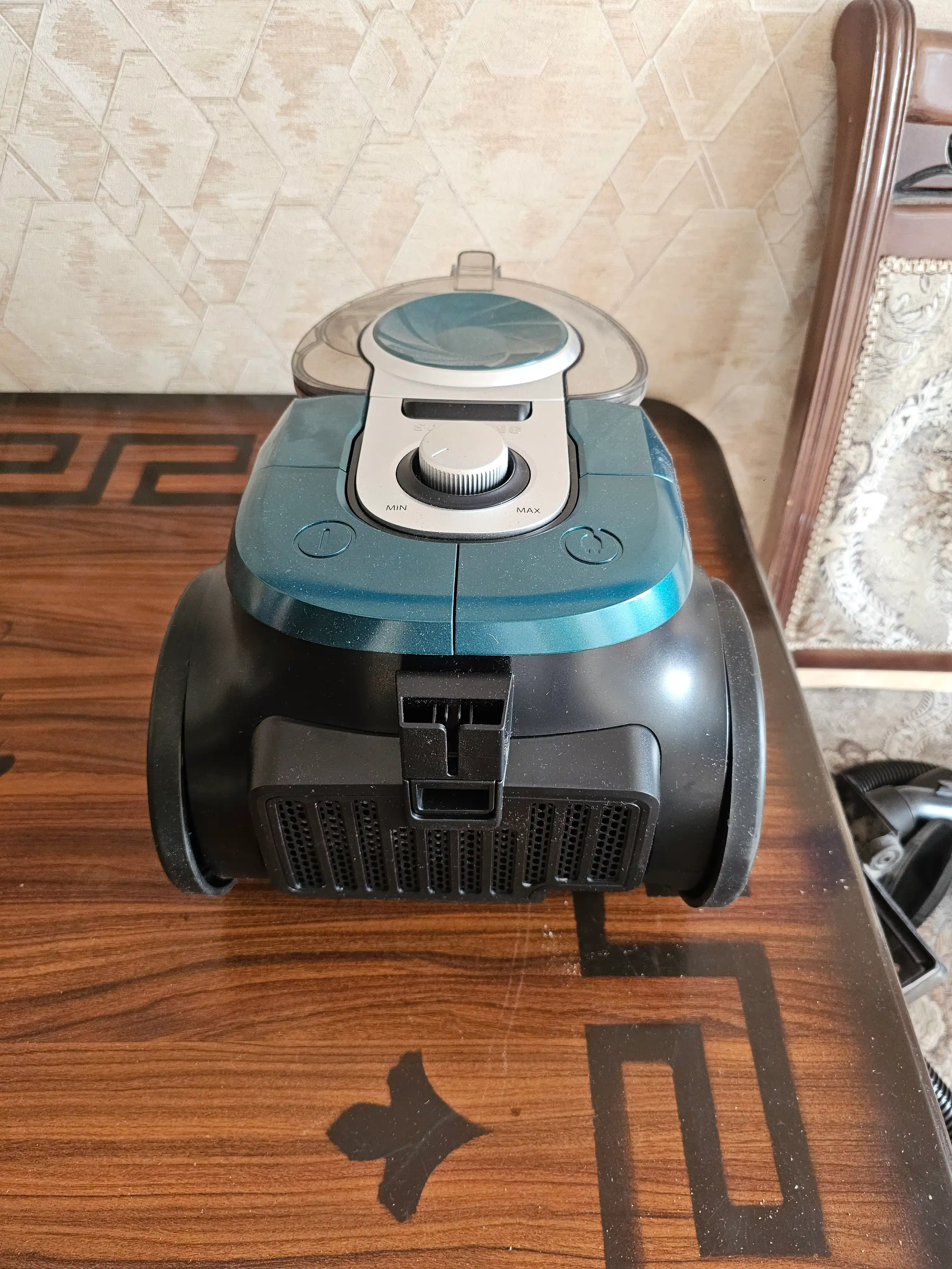 Пылесос Samsung PowerPro, 3600w, 4 л, с телескопической трубкой, с HEPA фильтром