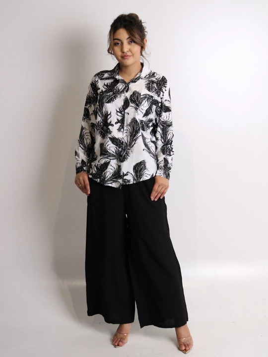 Ayollar kostyumi yengil oversized bosma naqshli ko‘ylak va shim to‘plami