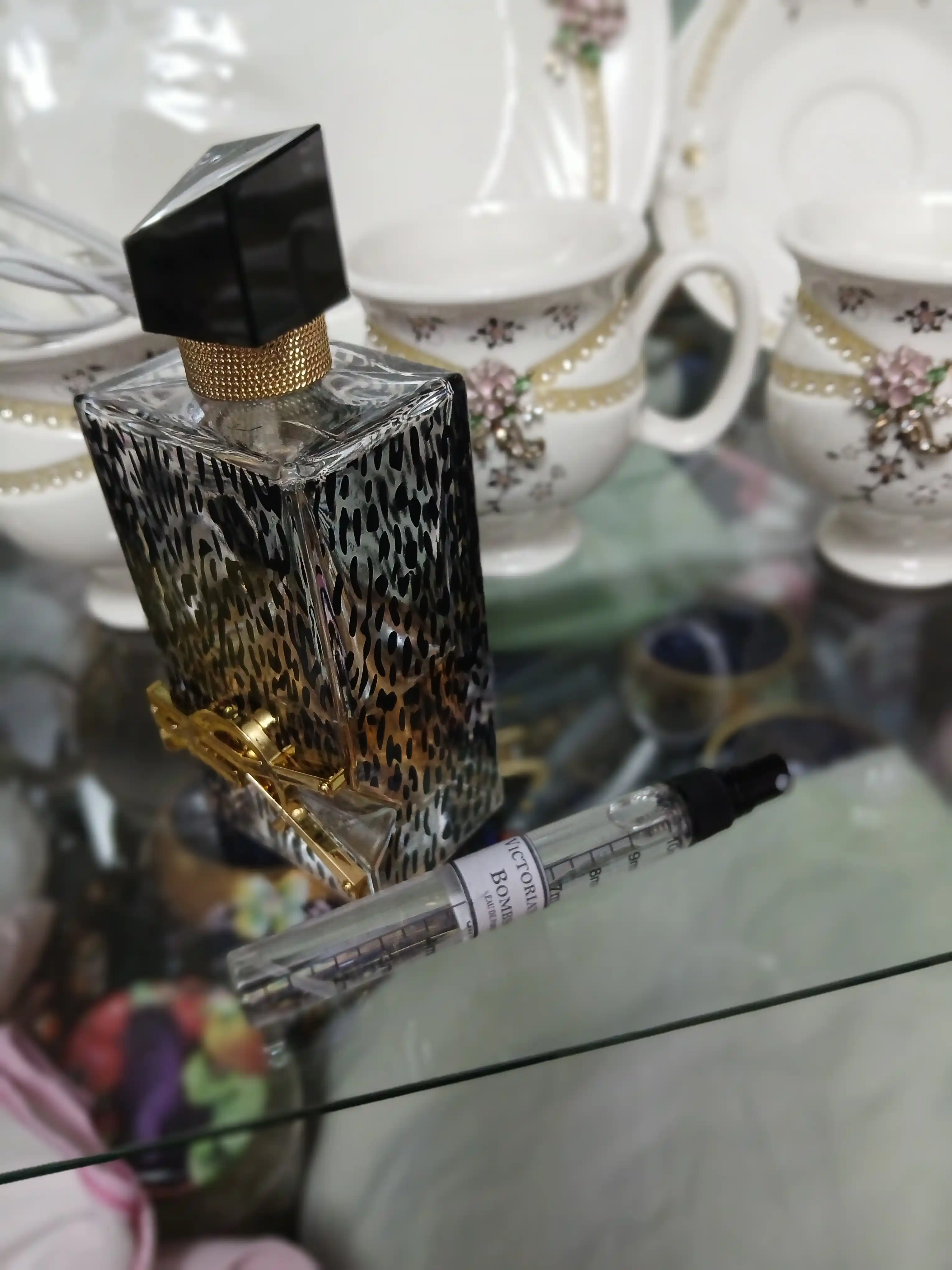 Viktoriya sicret, Parfyumlangan suv ayollar uchun Victorias Secret Bombshell 5,10,100 ml