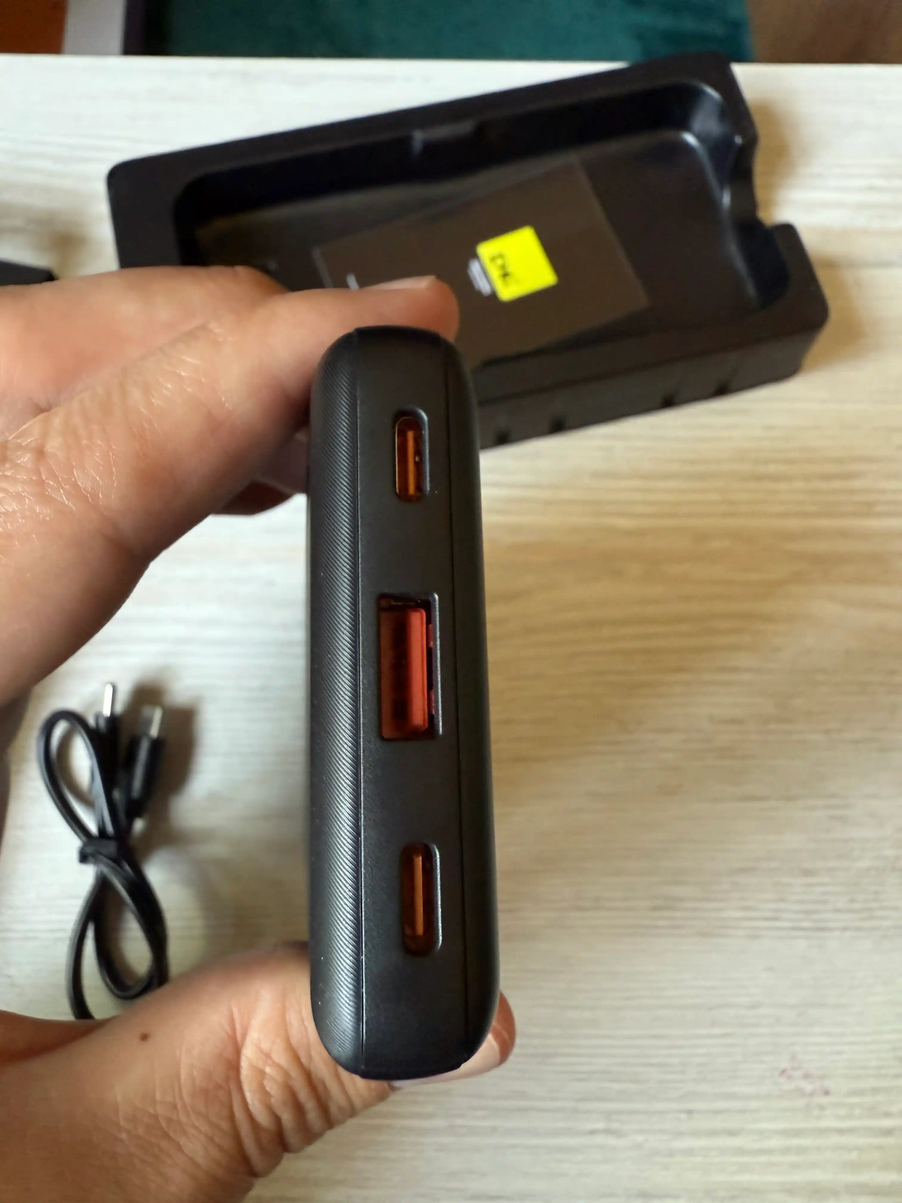 KPG 10000mAh Power Bank 22.5W Fast Charge –Tez quvvatlovchi, Type-C,iPhone va Android uchun
