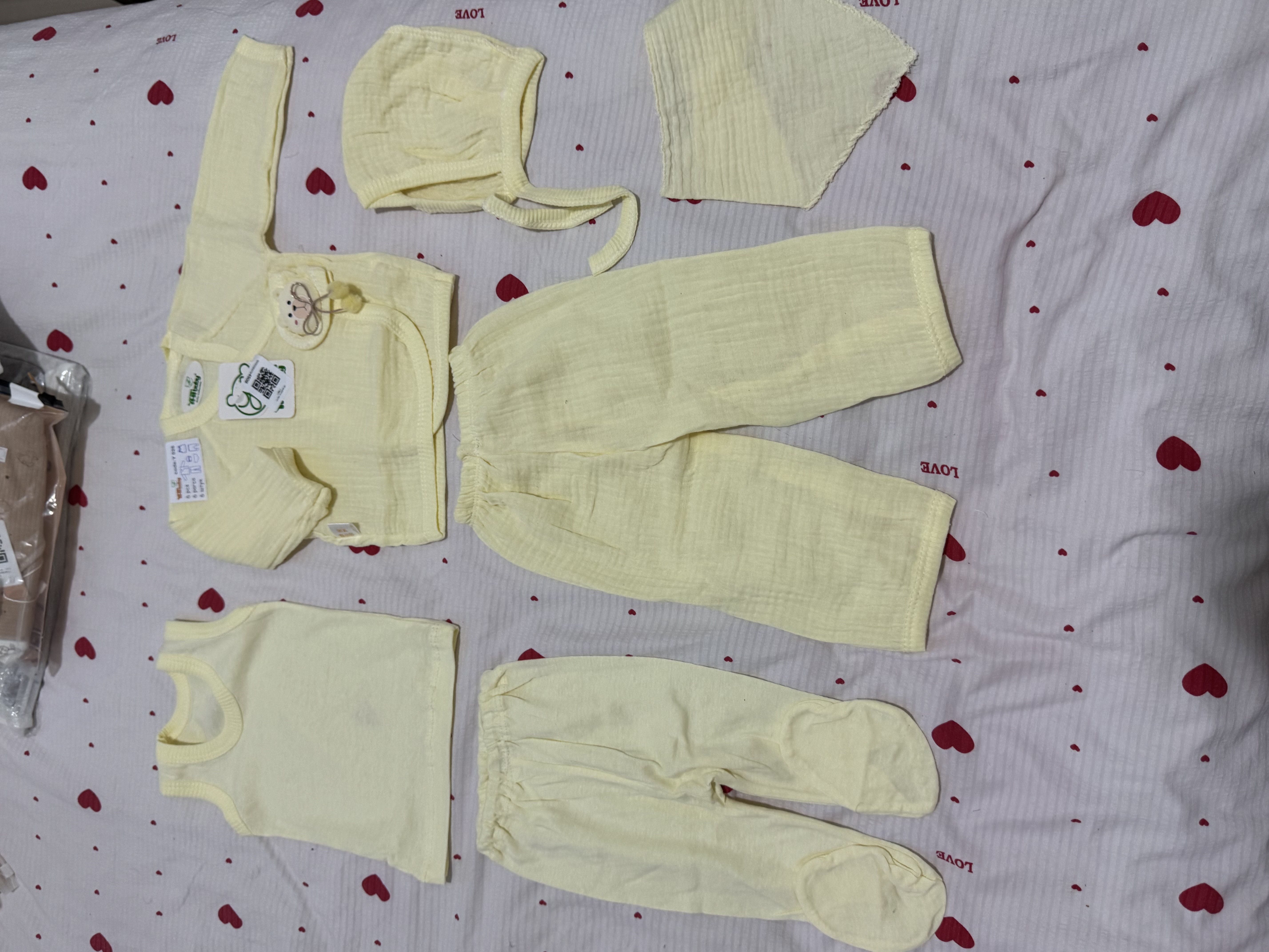 Chaqaloqlar uchun 6 qismli kiyim to‘plami, muslin va paxtali, tug‘ruqxona uchun