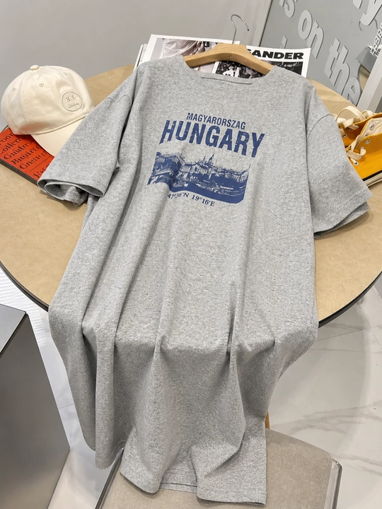 Ayollar uchun oversize futbolka ko‘ylak yozgi, printli, midi keng fason, to‘g‘ri bichimli