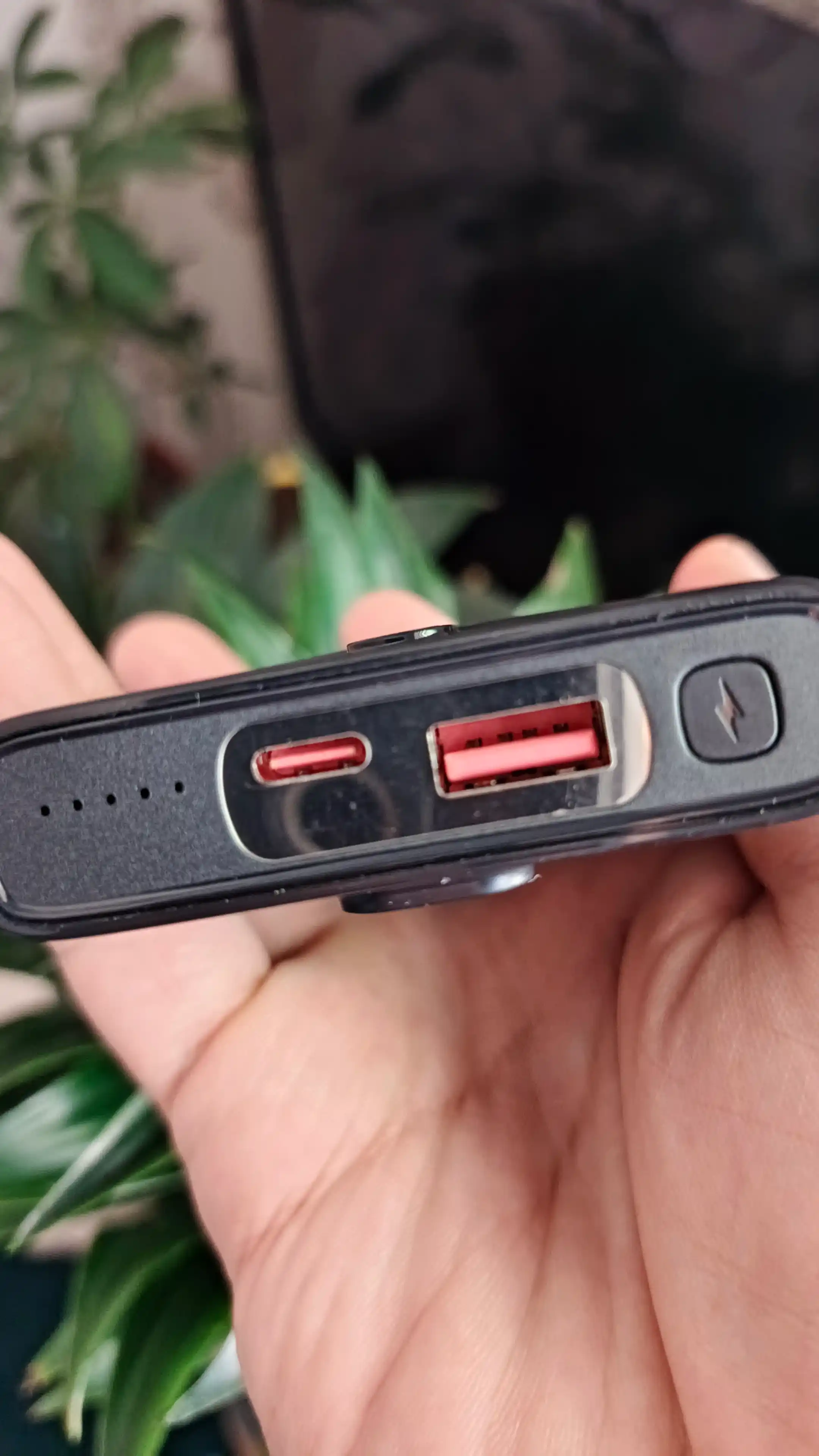 Magnit Power Bank 10000mAh, MagSafe, 22.5W Tezkor Zaryad, 15W Simsiz Zaryad, Type-C, SAIYA