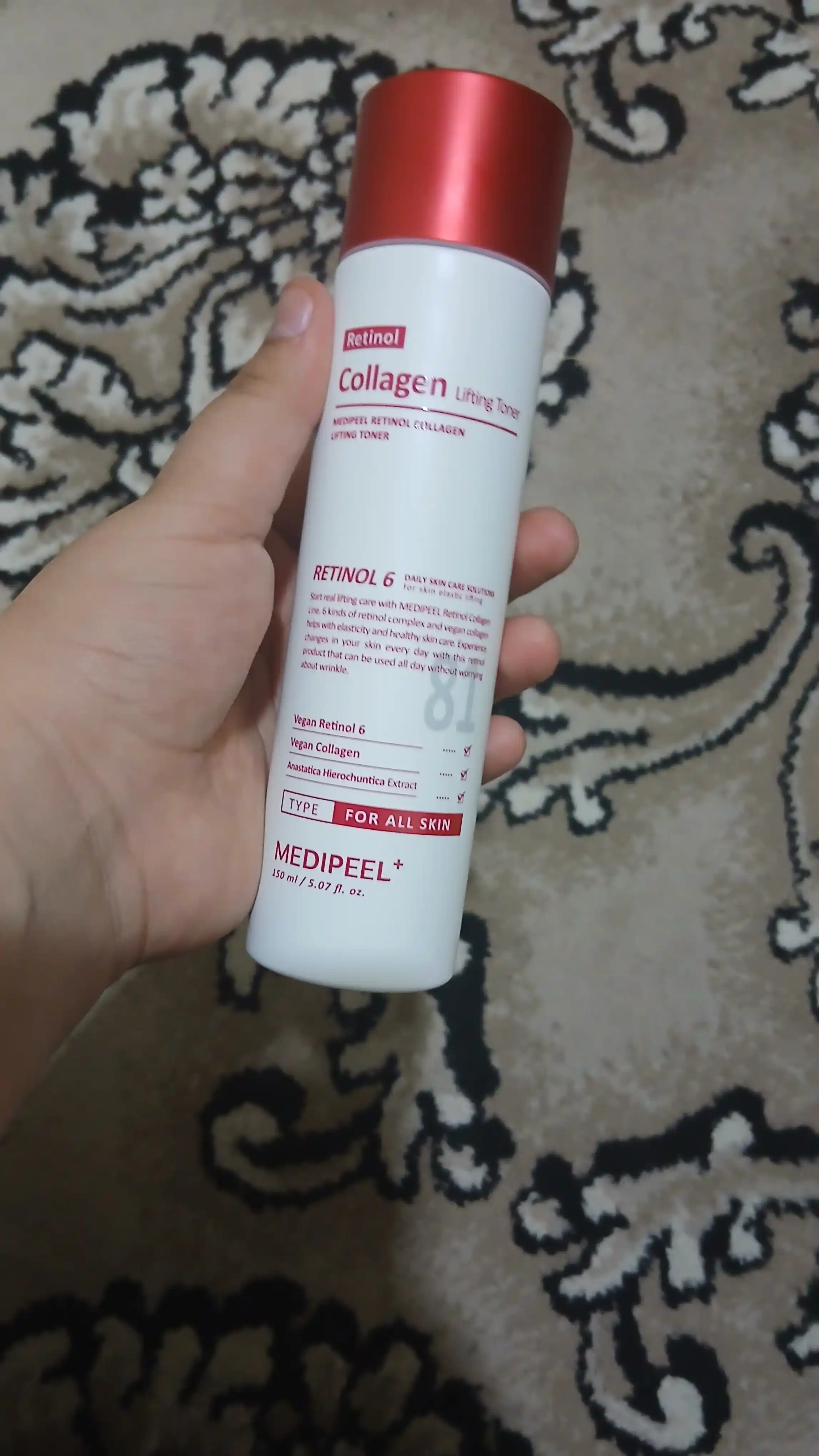 Retinol va kollagen bilan yoshartiruvchi tonik Medi-Peel Retinol Collagen Lifting Toner