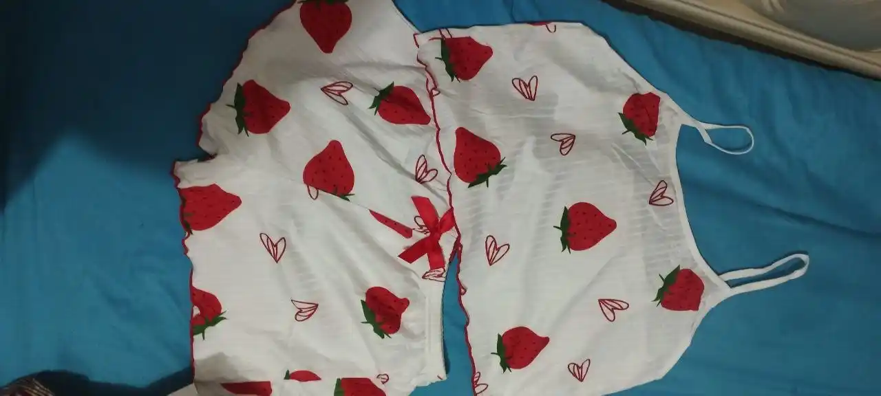 Ayollar uchun 2 ta 1 da yumshoq pijama