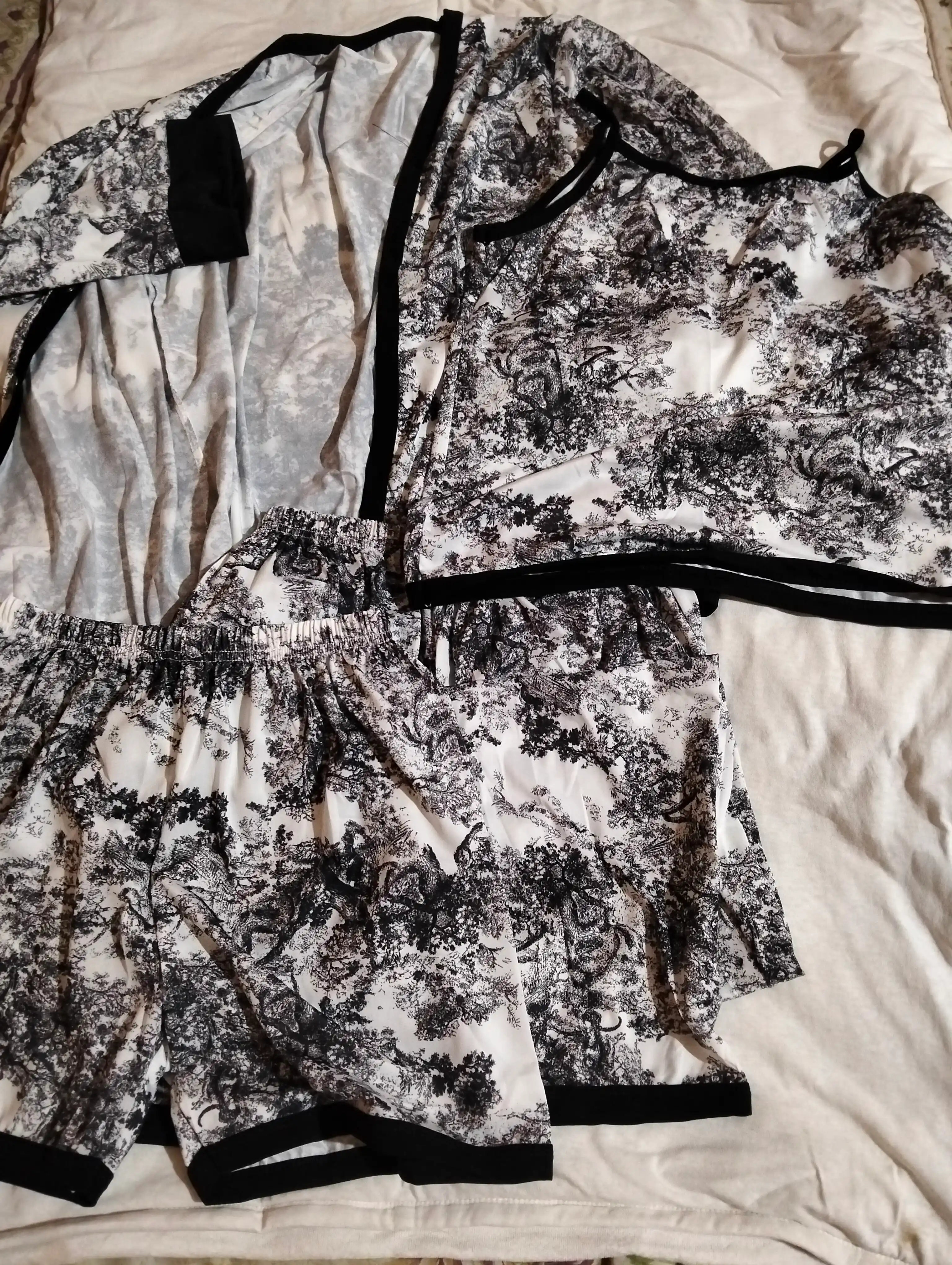 Ayollar pijama komplekt, uy uchun 4 tasi 1 da