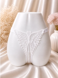 Белый