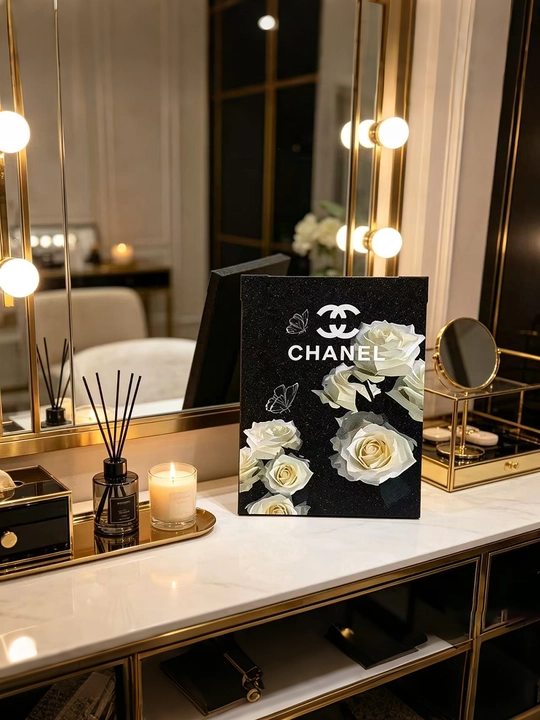 Chanel uslubidagi lyuks rasm, stol bezagi