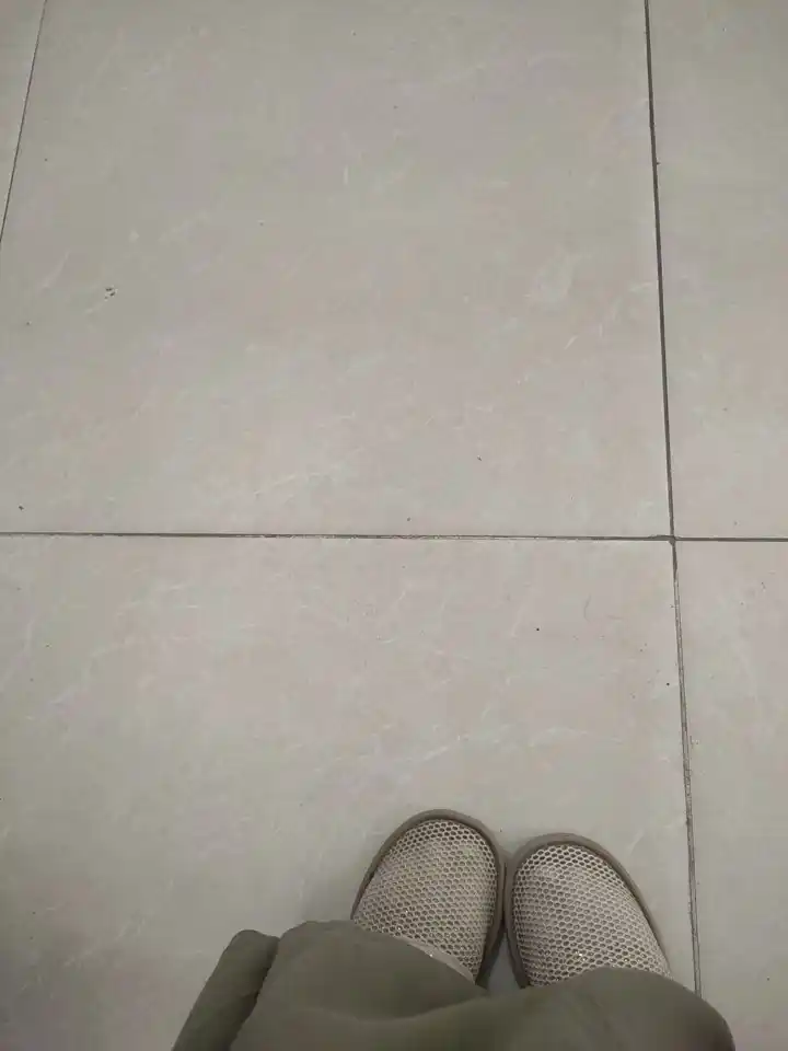 Ayollar yozgi oyoq kiyimi, baletka va sandal, yengil to‘rli tufli 1razmer kichik