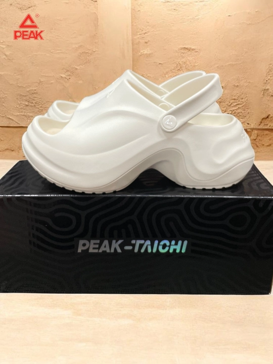 Ayollar uchun shippaklari PEAK SPORT
