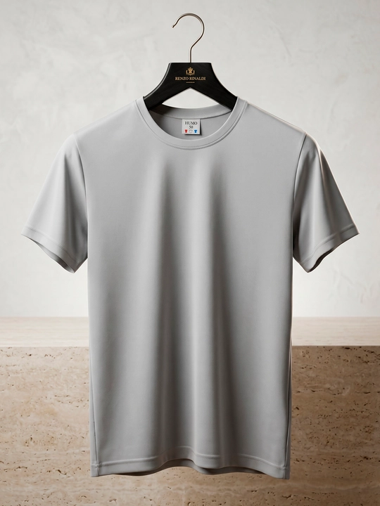 Asosiy, universal, kundalik kiyish uchun qulay, unisex futbolka