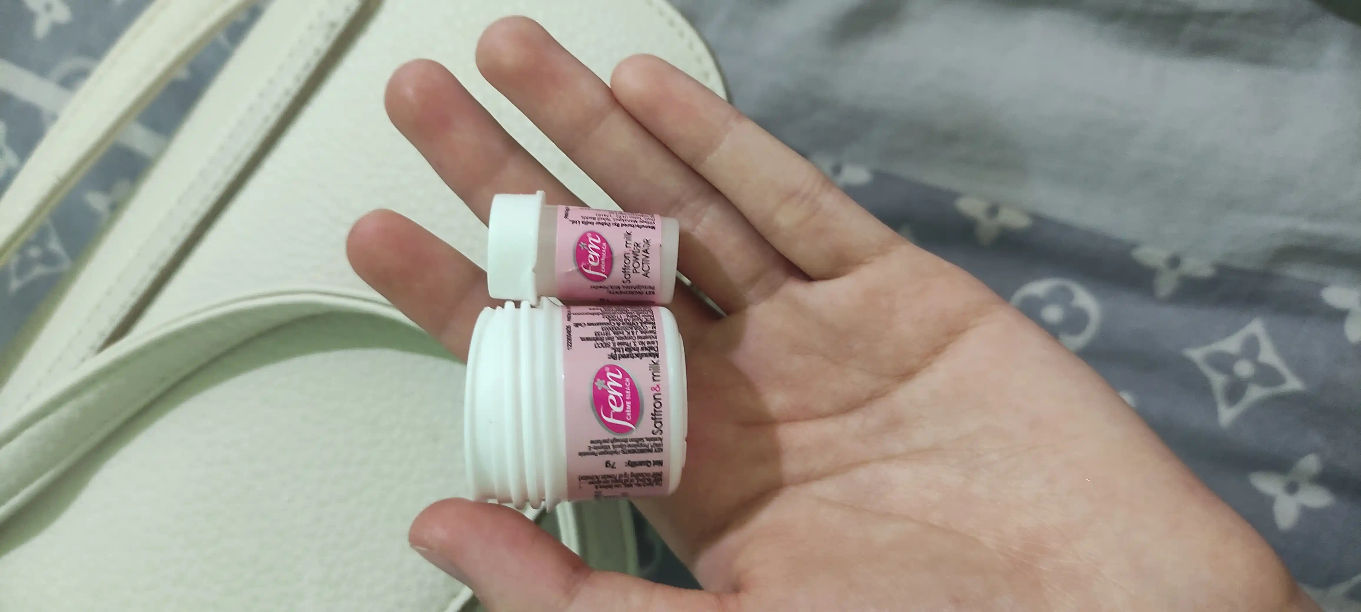 Fem Fairness safron va sut krem, oqartiruvchi, 8 gr