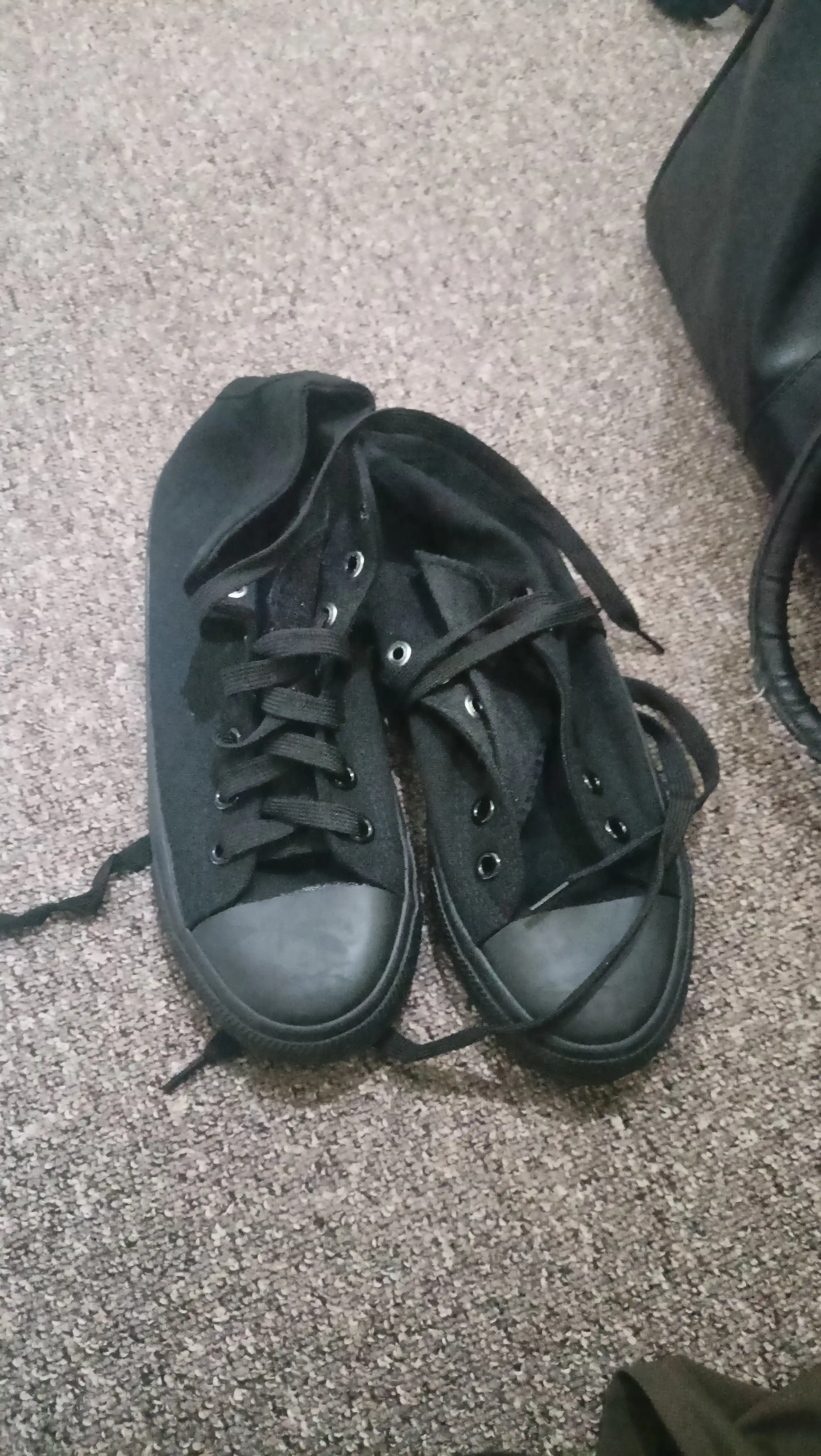 Kedalar Converse sport uchun, yoz-kuz-bahor mavsumi uchun